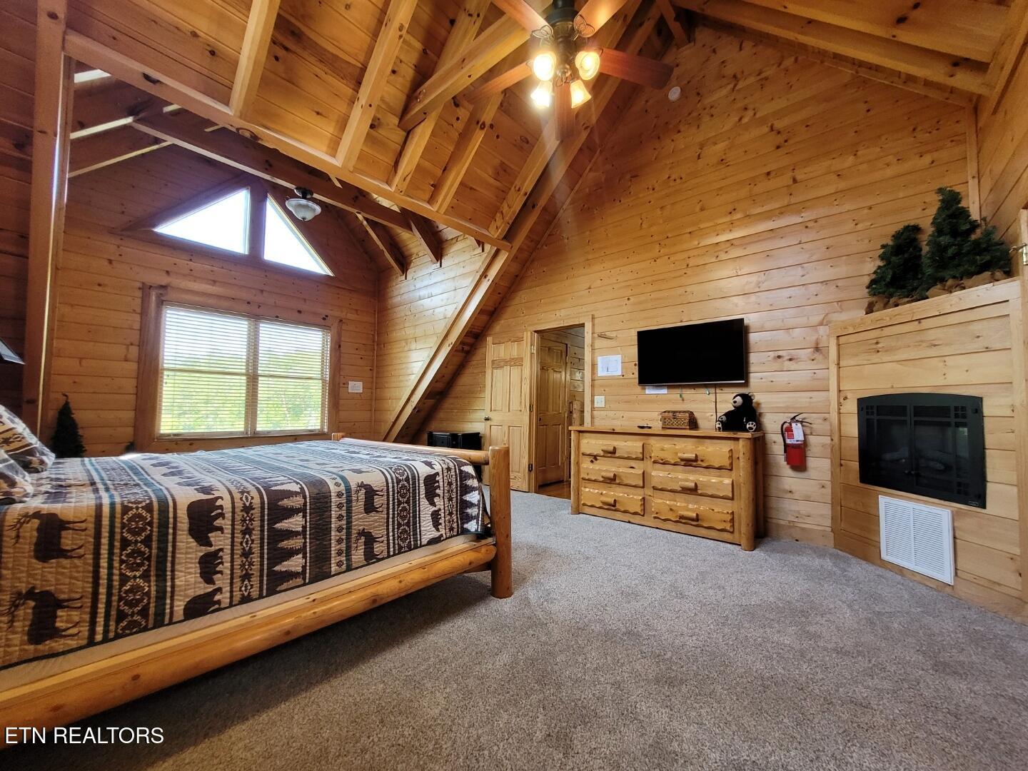 2060 Bear Haven Way Sevierville TN 37876