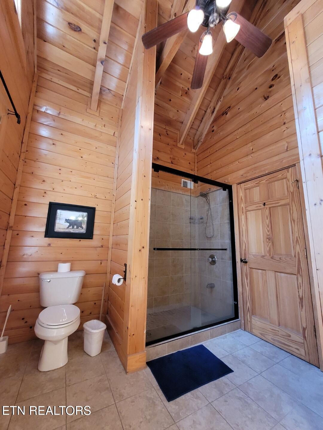 2060 Bear Haven Way Sevierville TN 37876