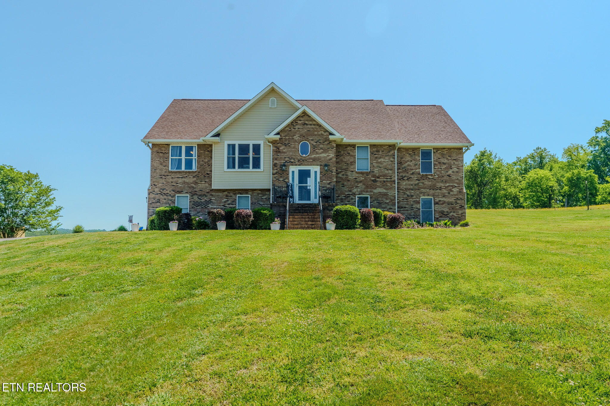 1463 River Run Circle Sevierville TN 37876