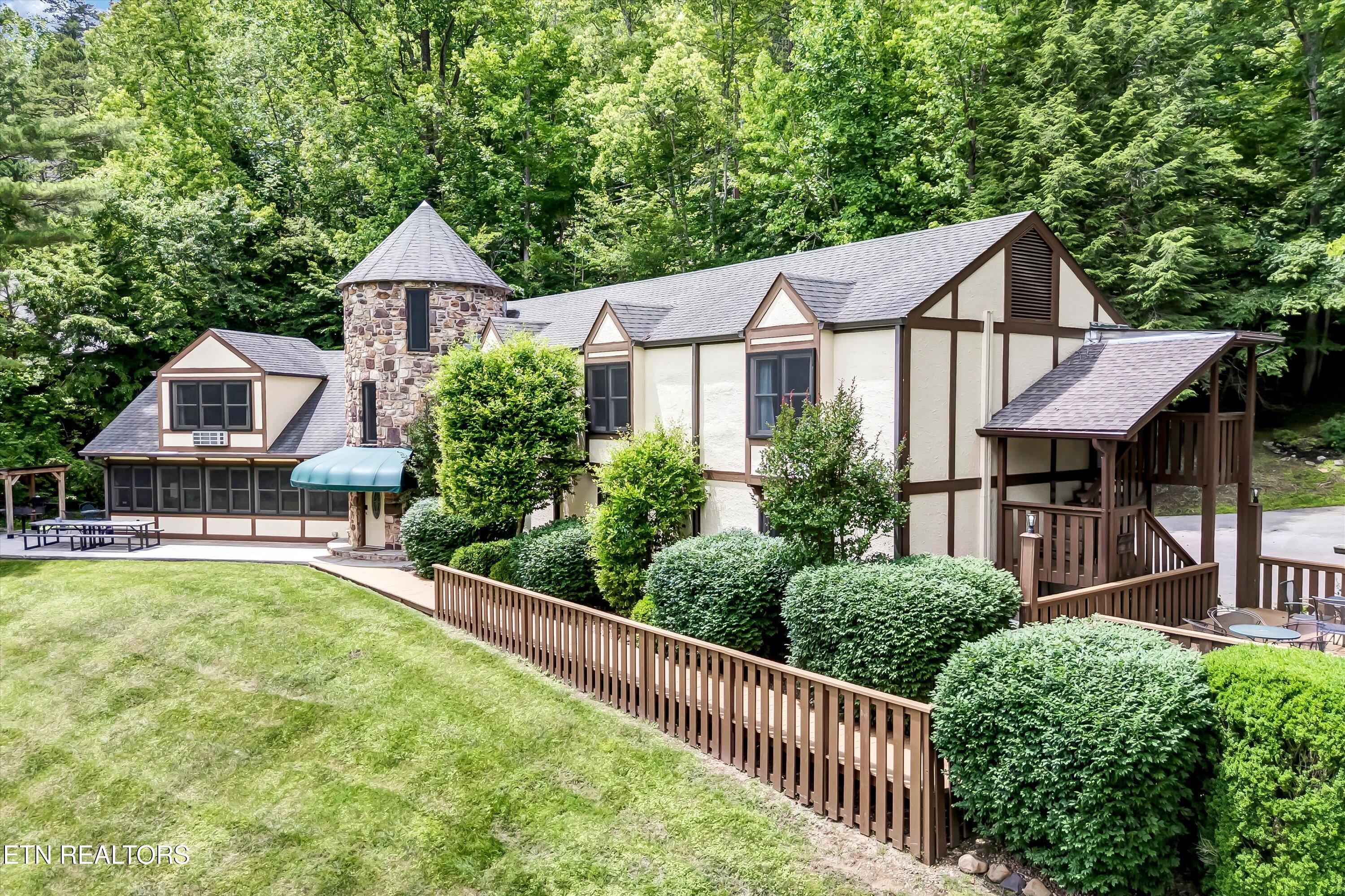 3950 Castle Road Gatlinburg TN 37738