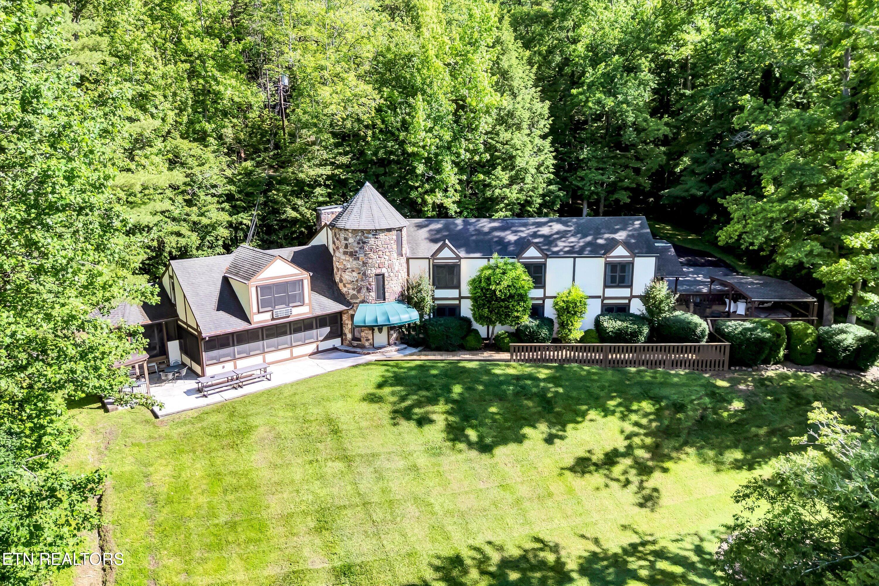 3950 Castle Road Gatlinburg TN 37738