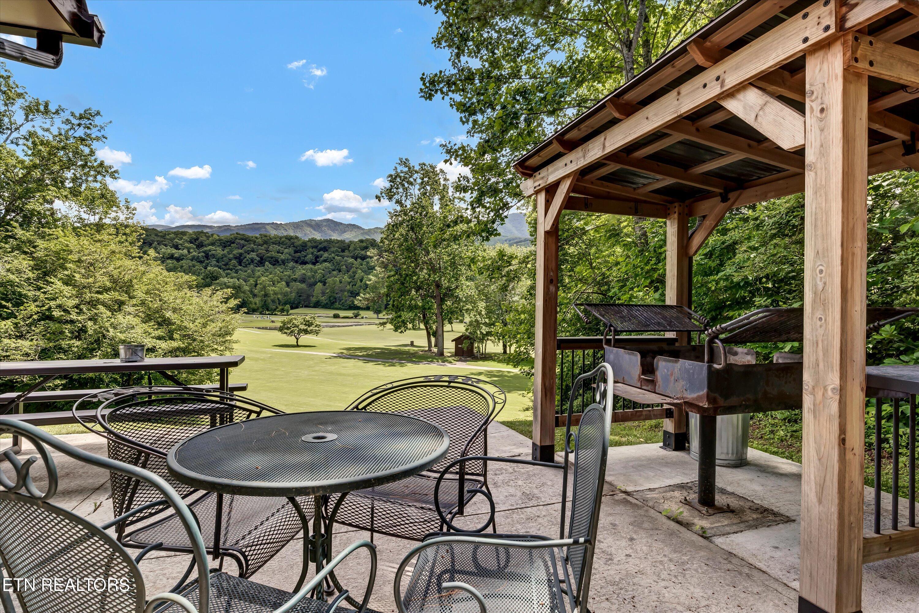 3950 Castle Road Gatlinburg TN 37738