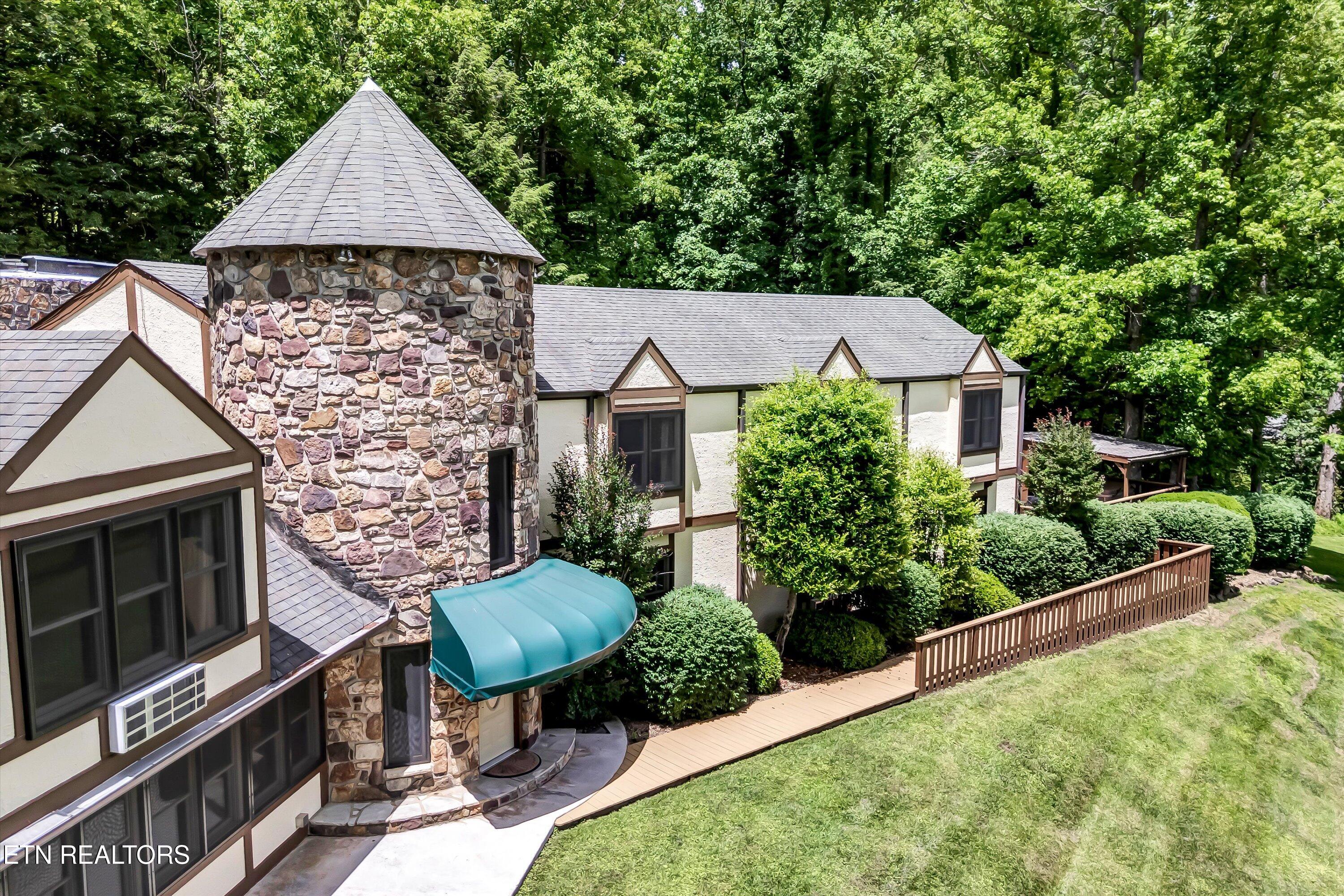 3950 Castle Road Gatlinburg TN 37738