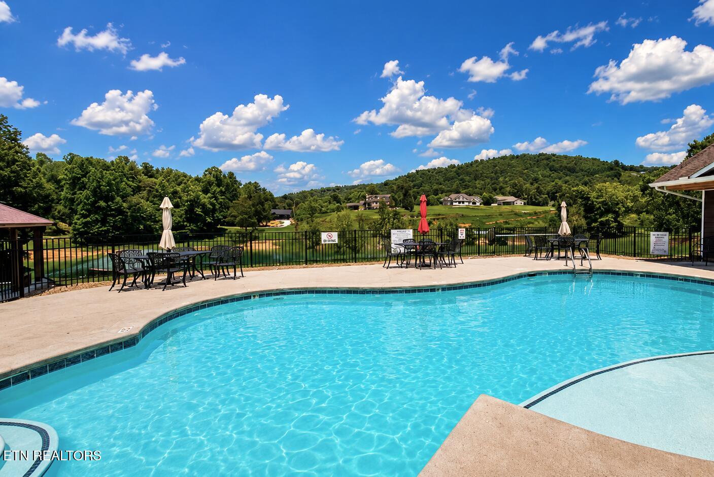103 Pinnacle Pointe Way Sharps Chapel TN 37866