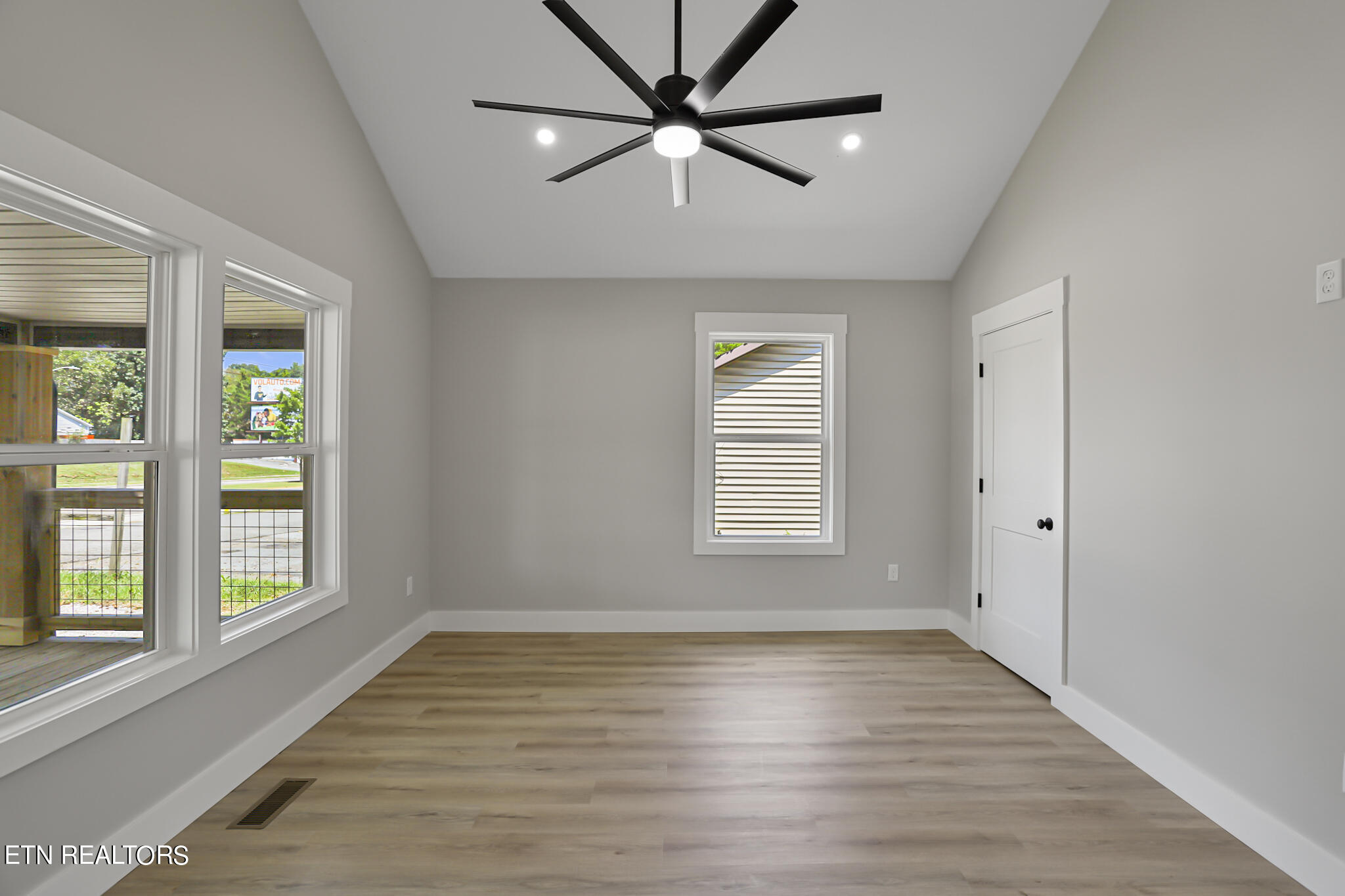 4002 Seahorn Avenue Knoxville TN 37914