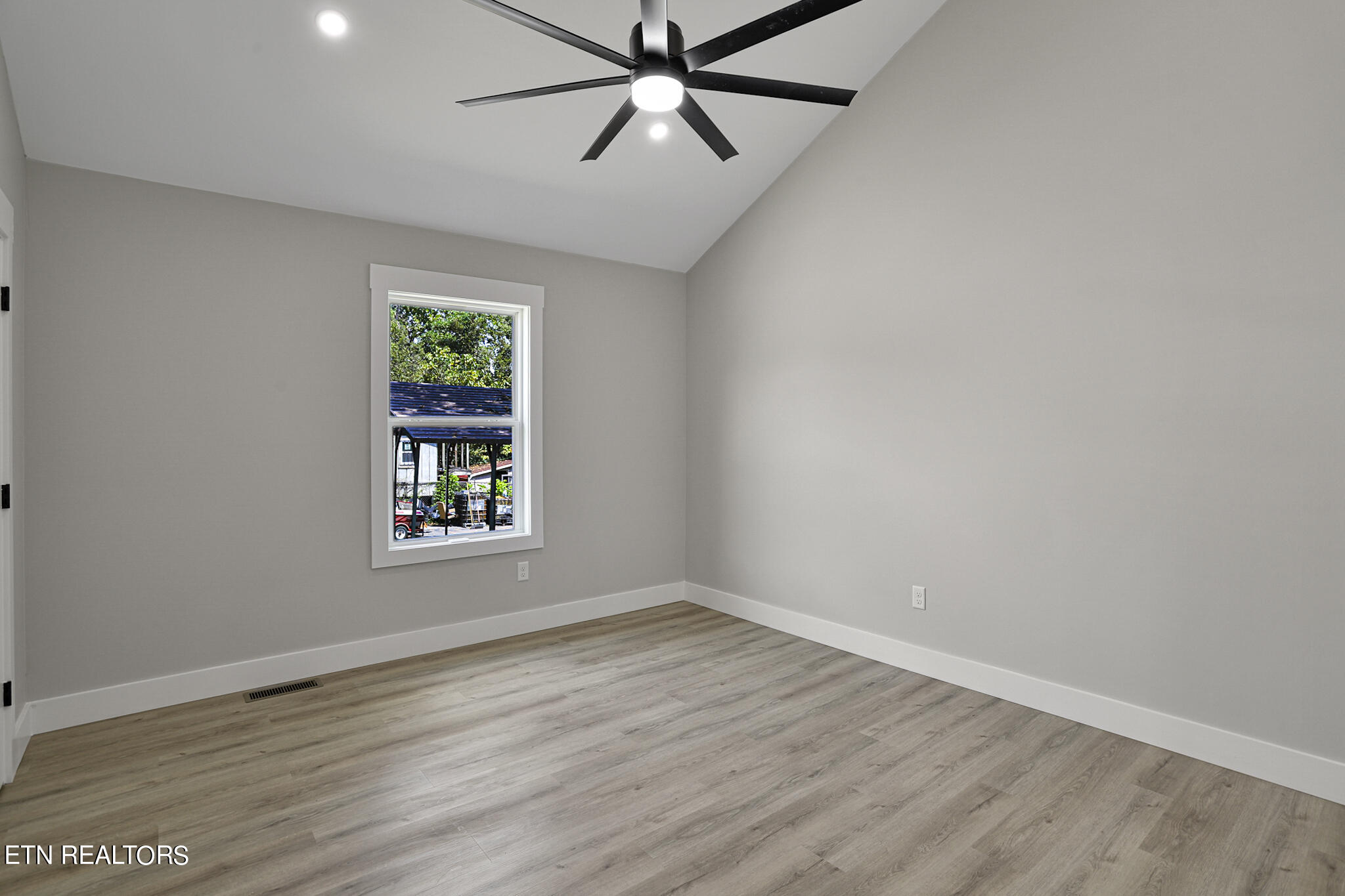 4002 Seahorn Avenue Knoxville TN 37914