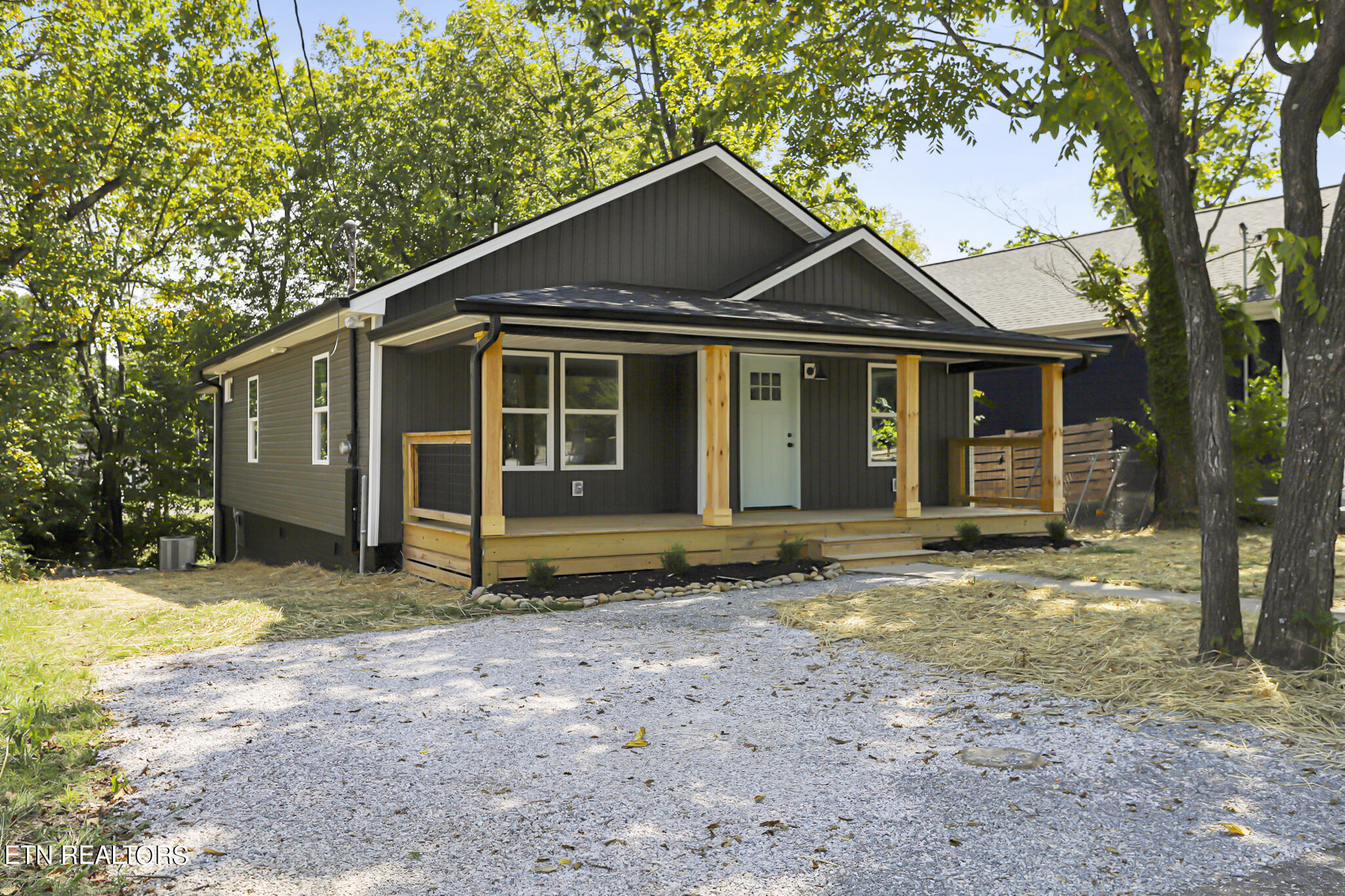 4002 Seahorn Avenue Knoxville TN 37914