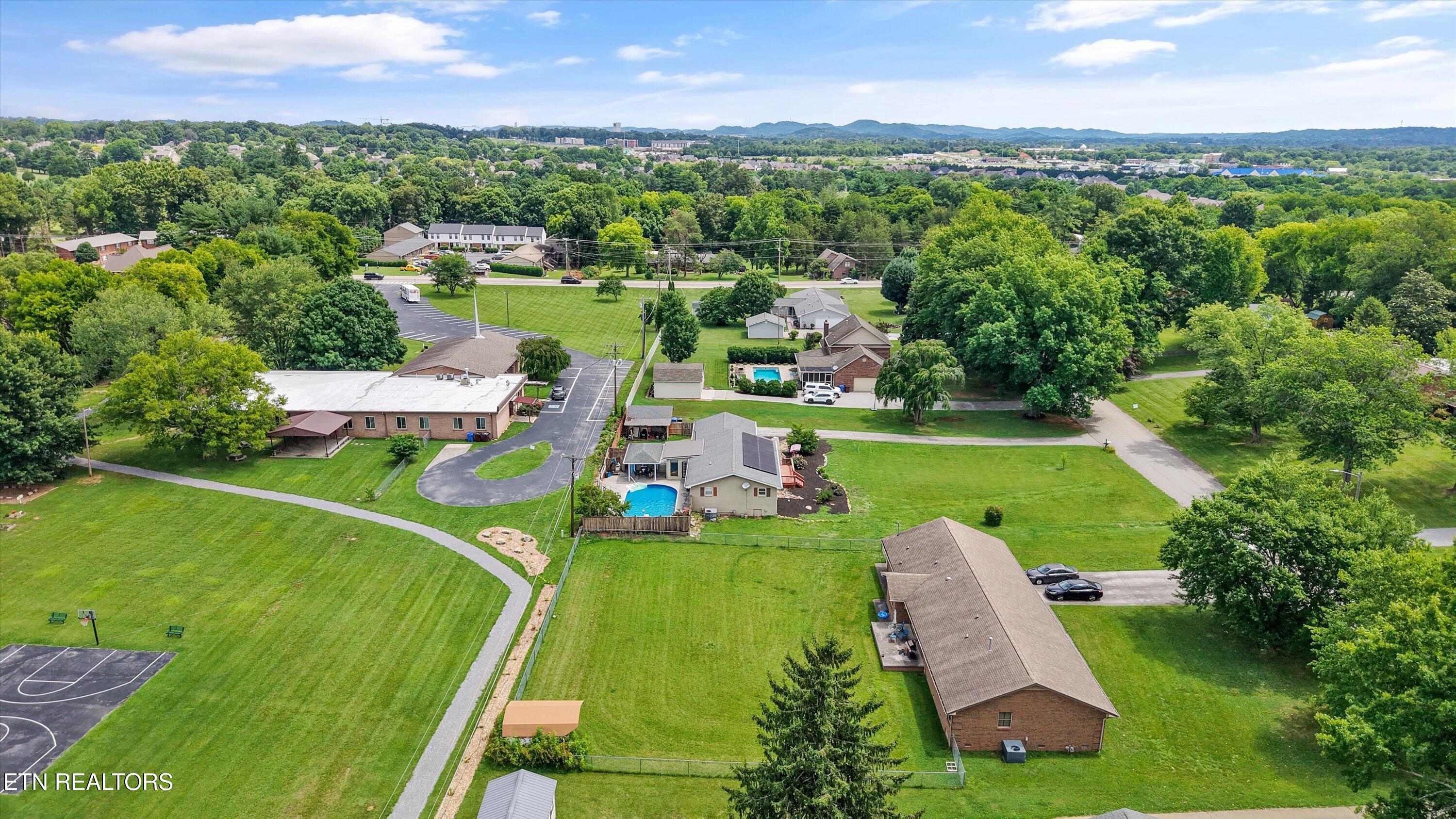 948 Beverly Drive Alcoa TN 37701