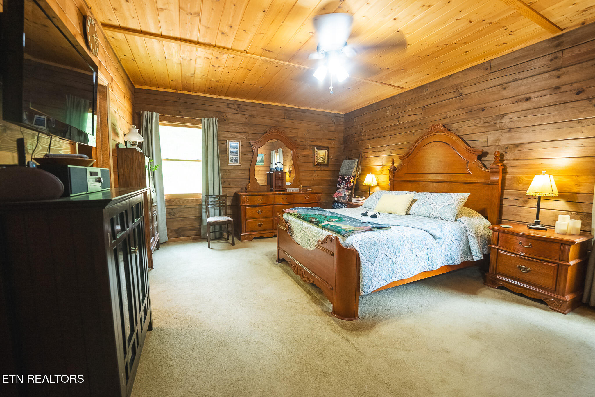 2733 Rackum Road Thorn Hill TN 37881