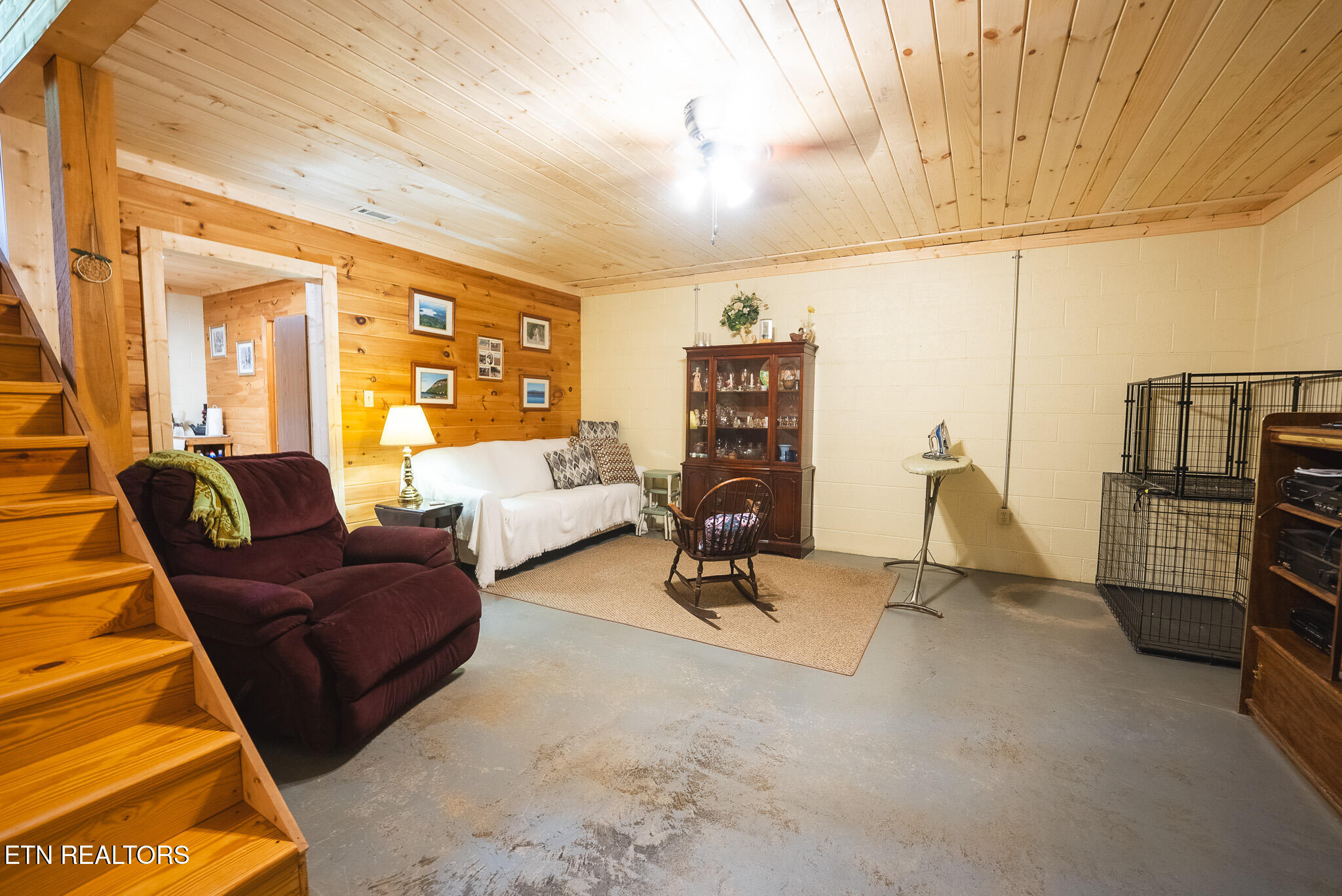 2733 Rackum Road Thorn Hill TN 37881