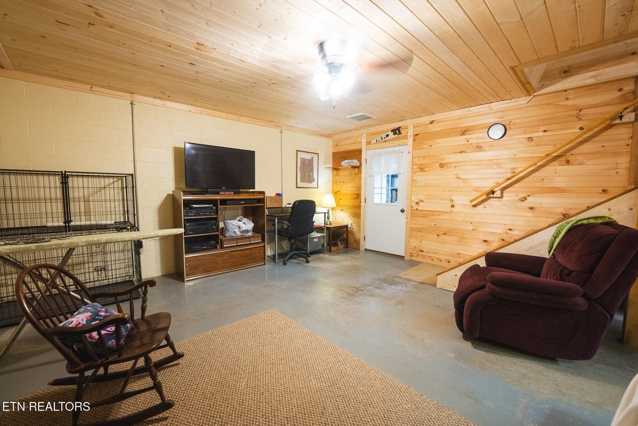 2733 Rackum Road Thorn Hill TN 37881