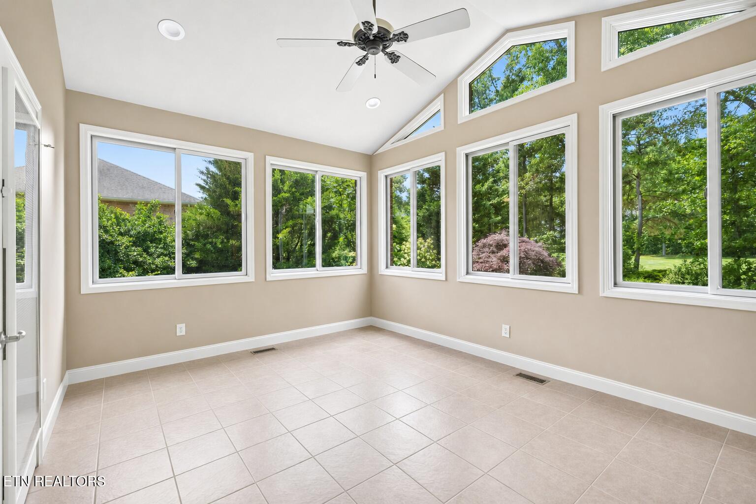 54 Fairway Court Crossville TN 38571