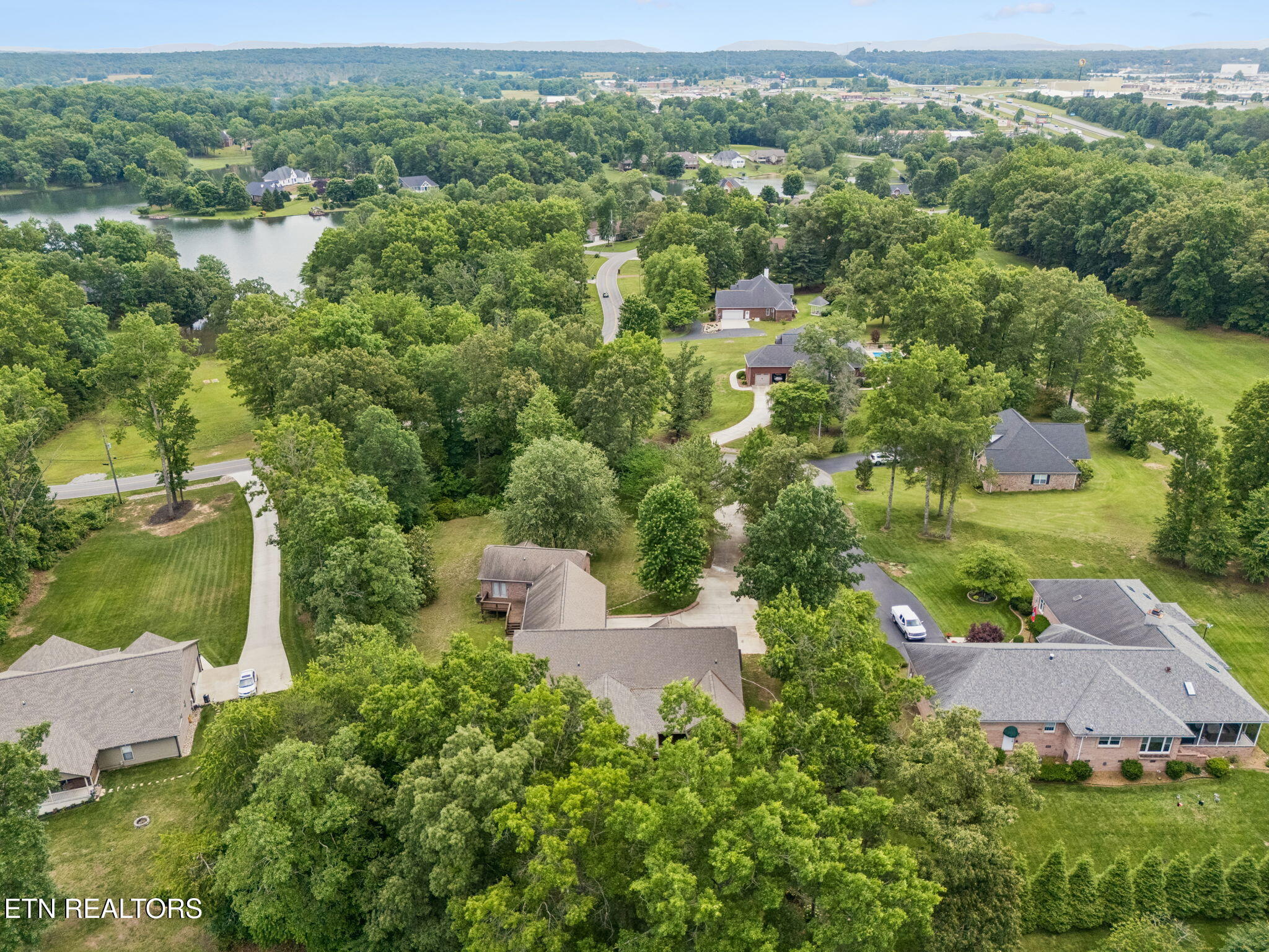 54 Fairway Court Crossville TN 38571