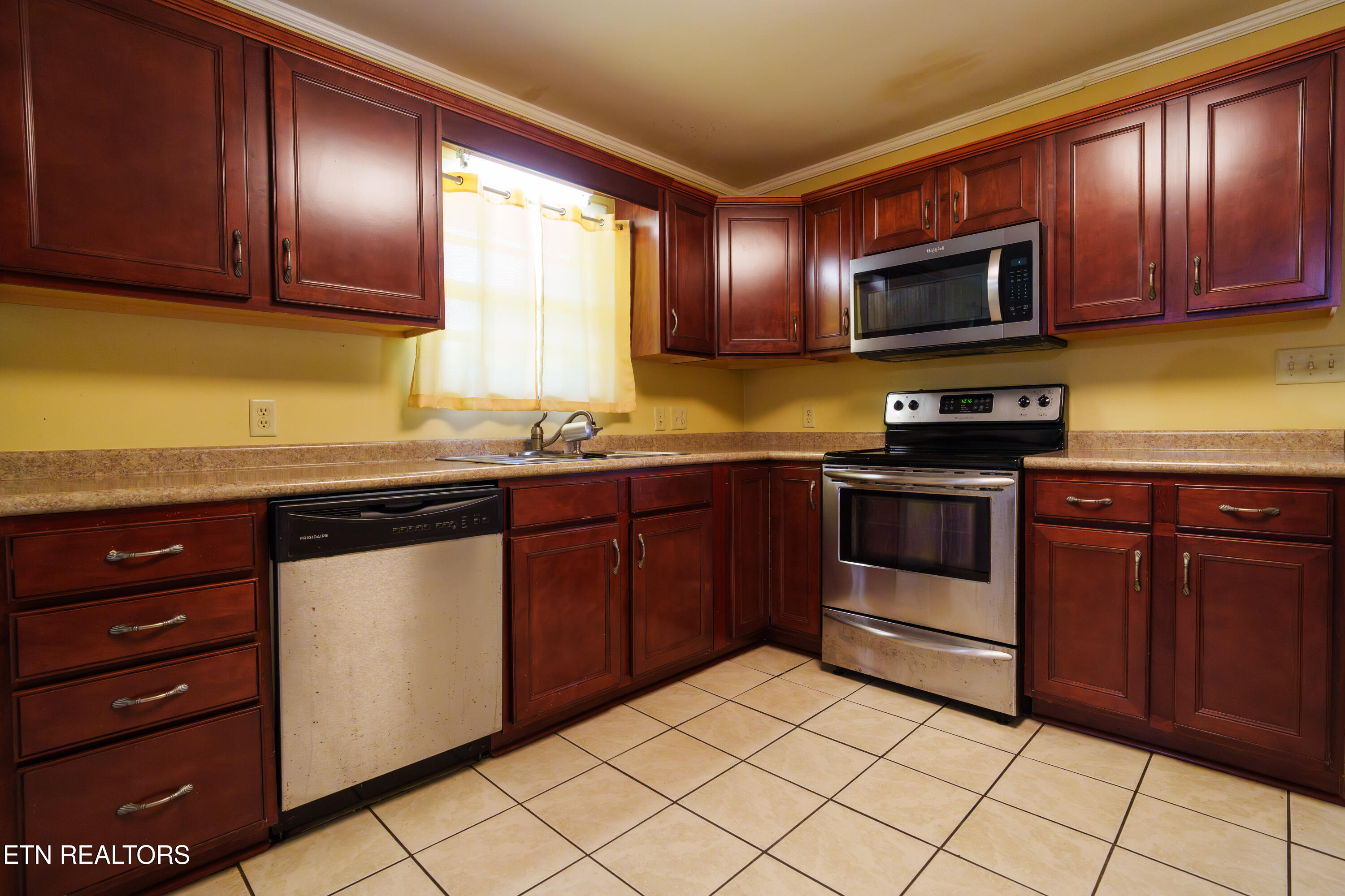 885 Southgate Drive Cookeville TN 38501