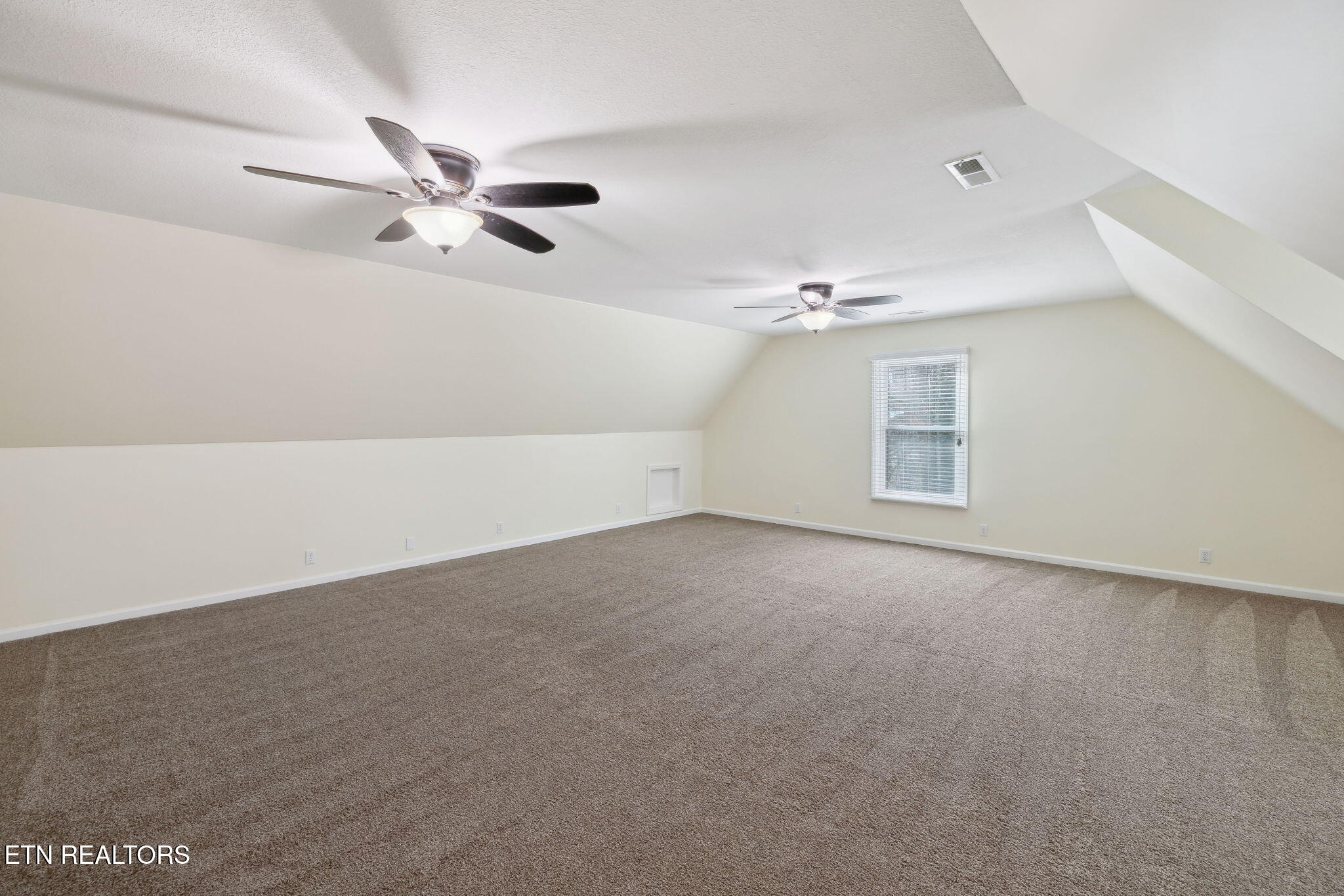 103 Nelson Place Harriman TN 37748