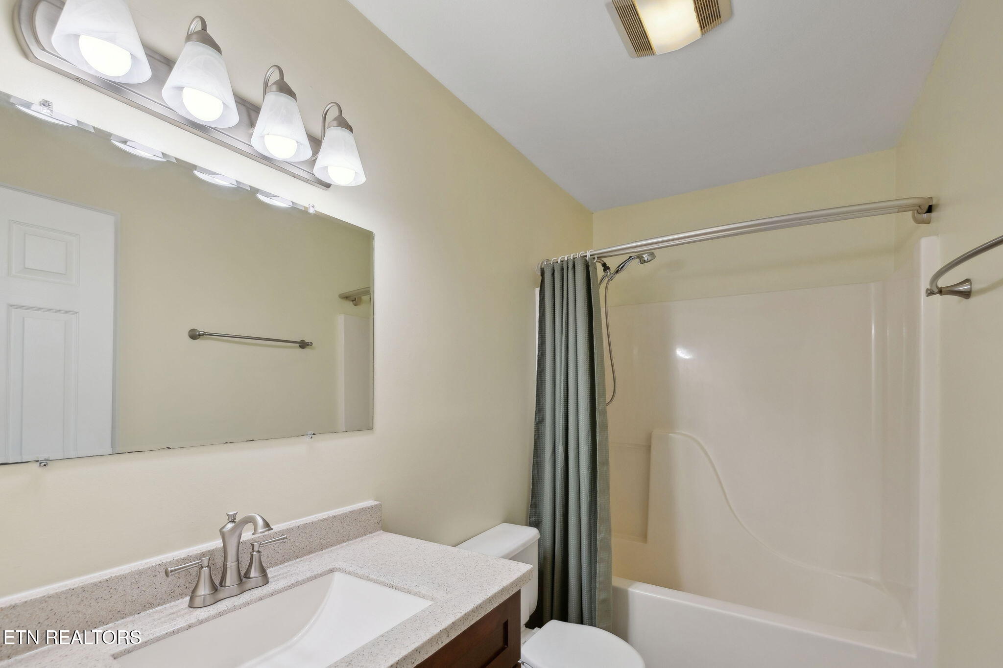 103 Nelson Place Harriman TN 37748