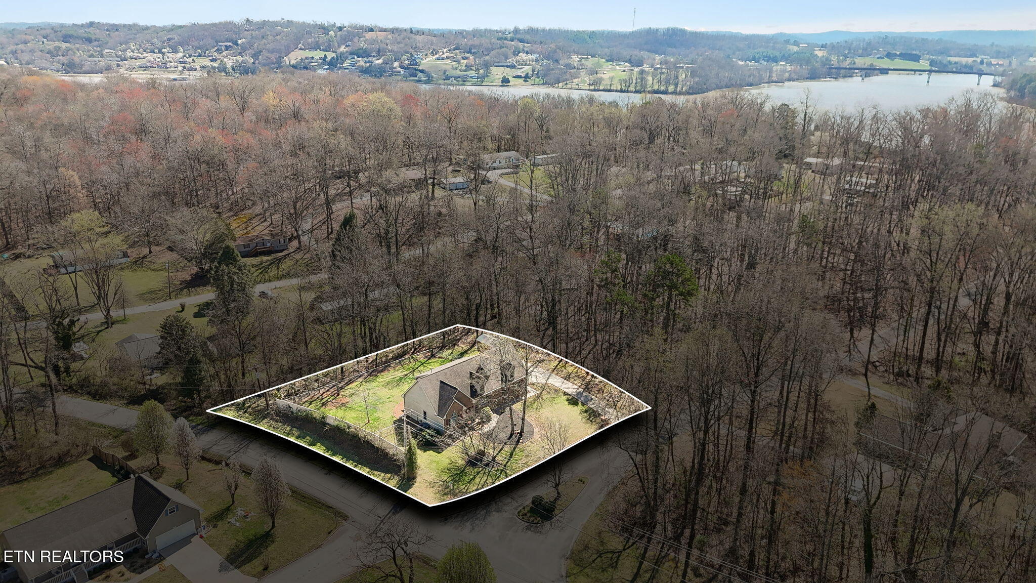 103 Nelson Place Harriman TN 37748