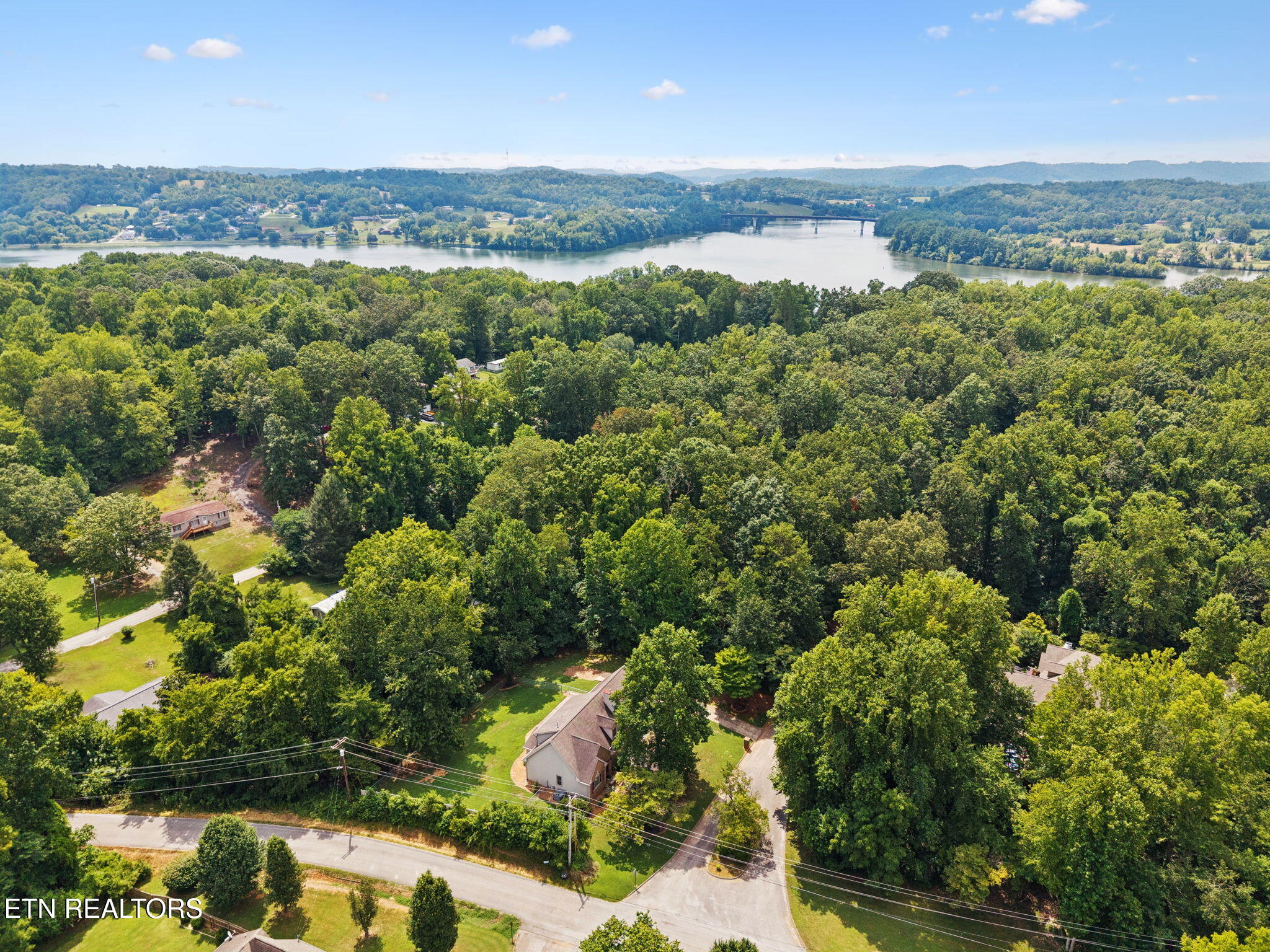 103 Nelson Place Harriman TN 37748