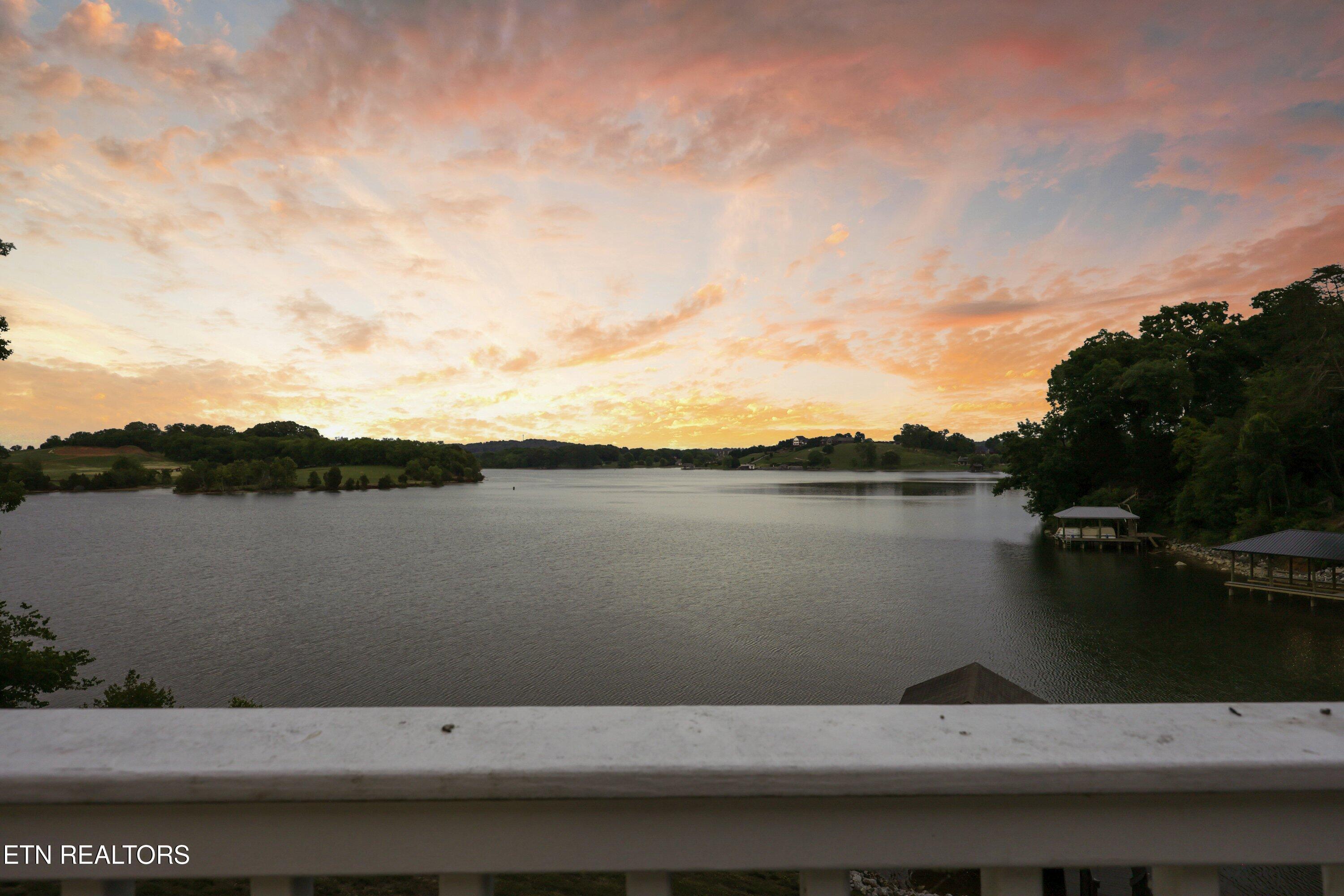 4228 Ridge Water Road Louisville TN 37777
