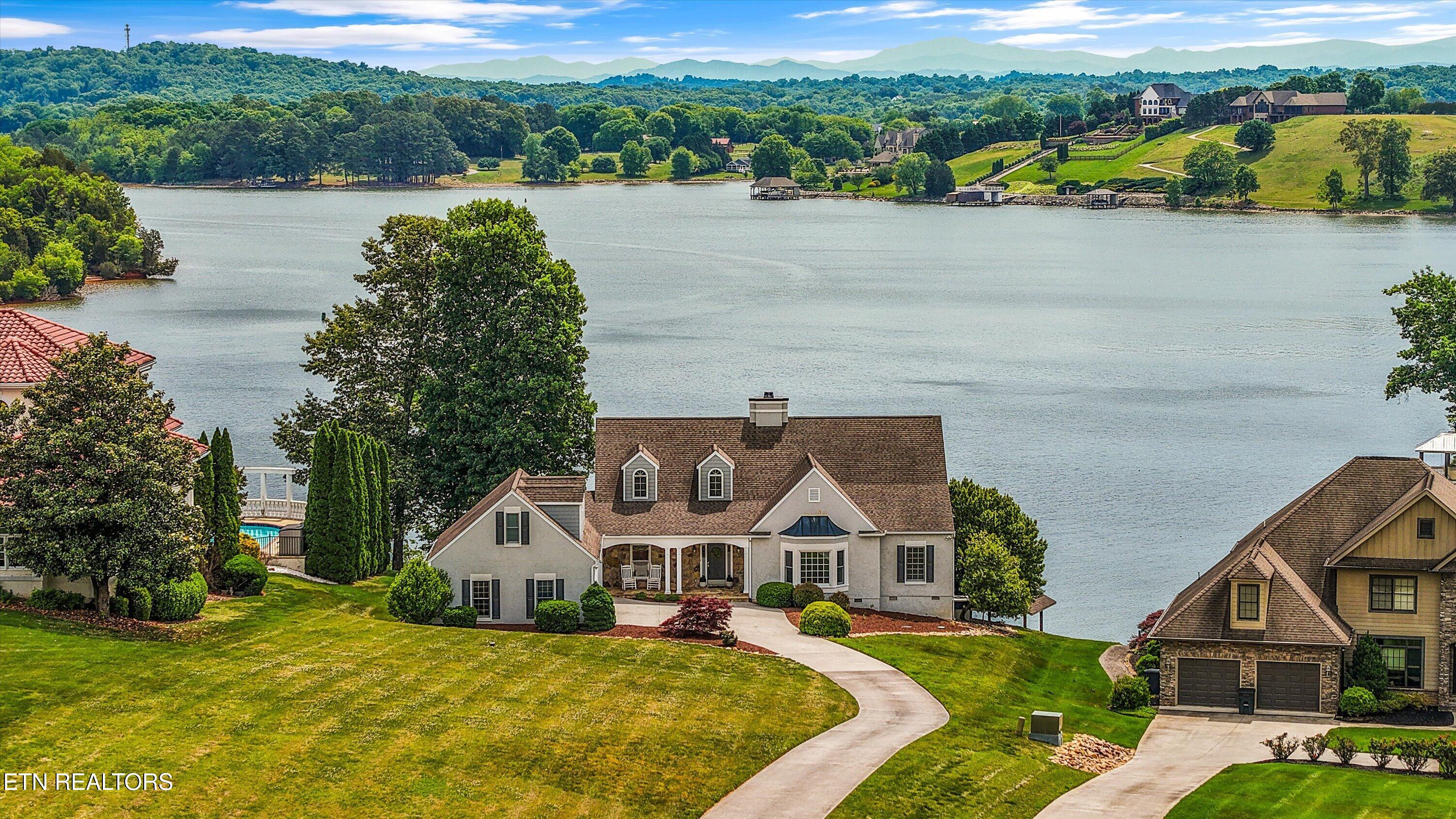 4228 Ridge Water Road Louisville TN 37777