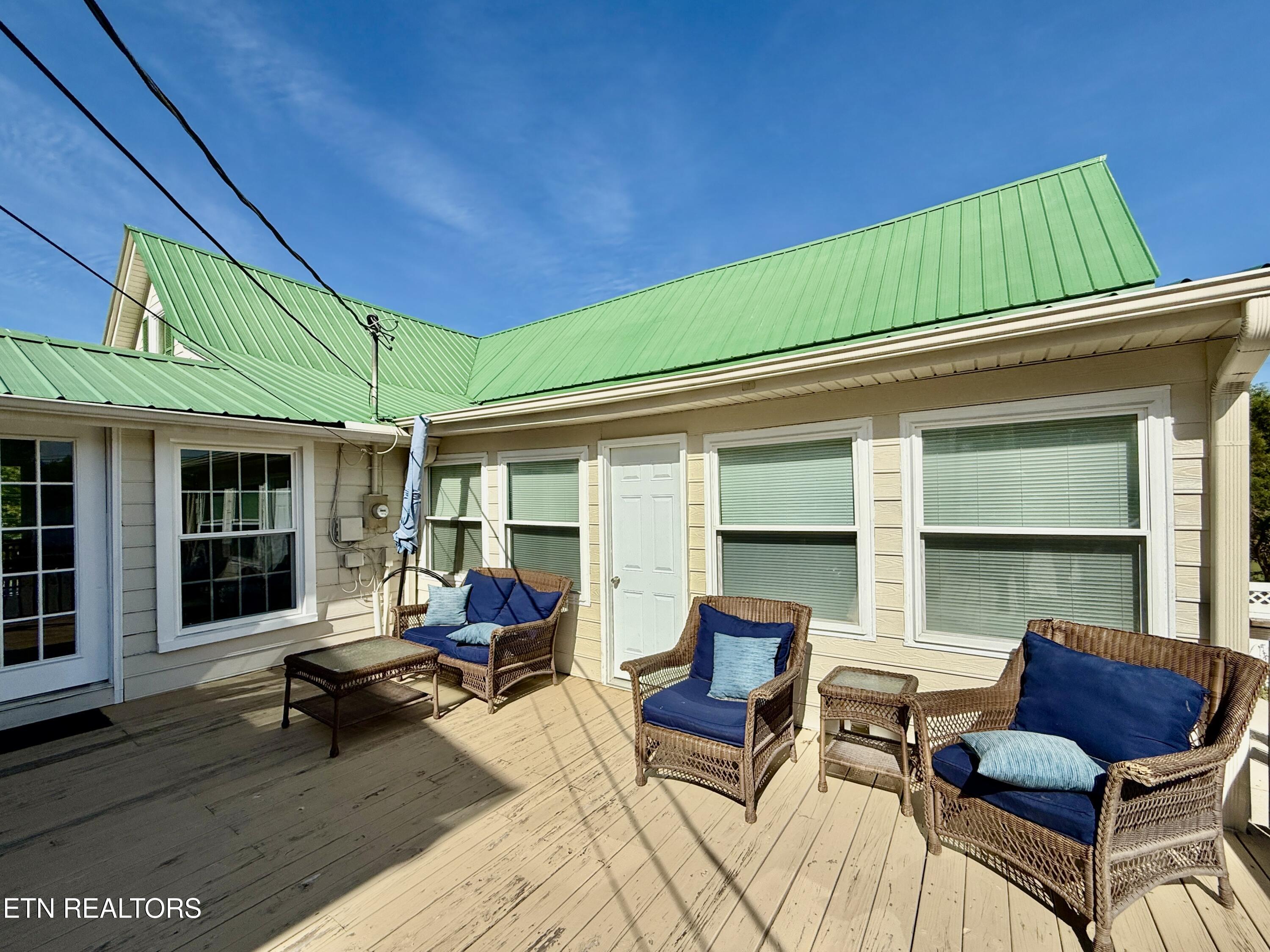 886 Old Harriman Highway Oliver Springs TN 37840