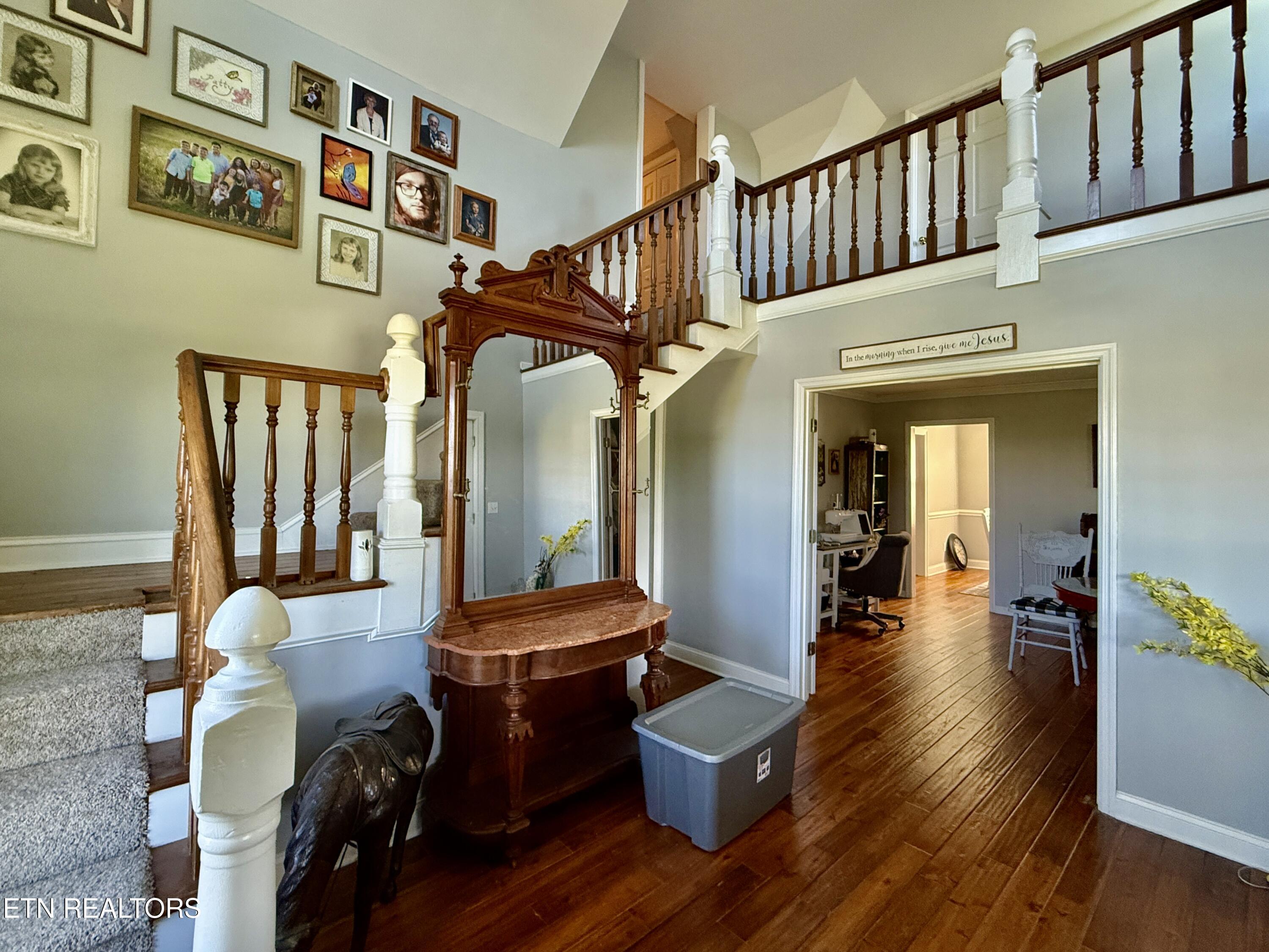 886 Old Harriman Highway Oliver Springs TN 37840