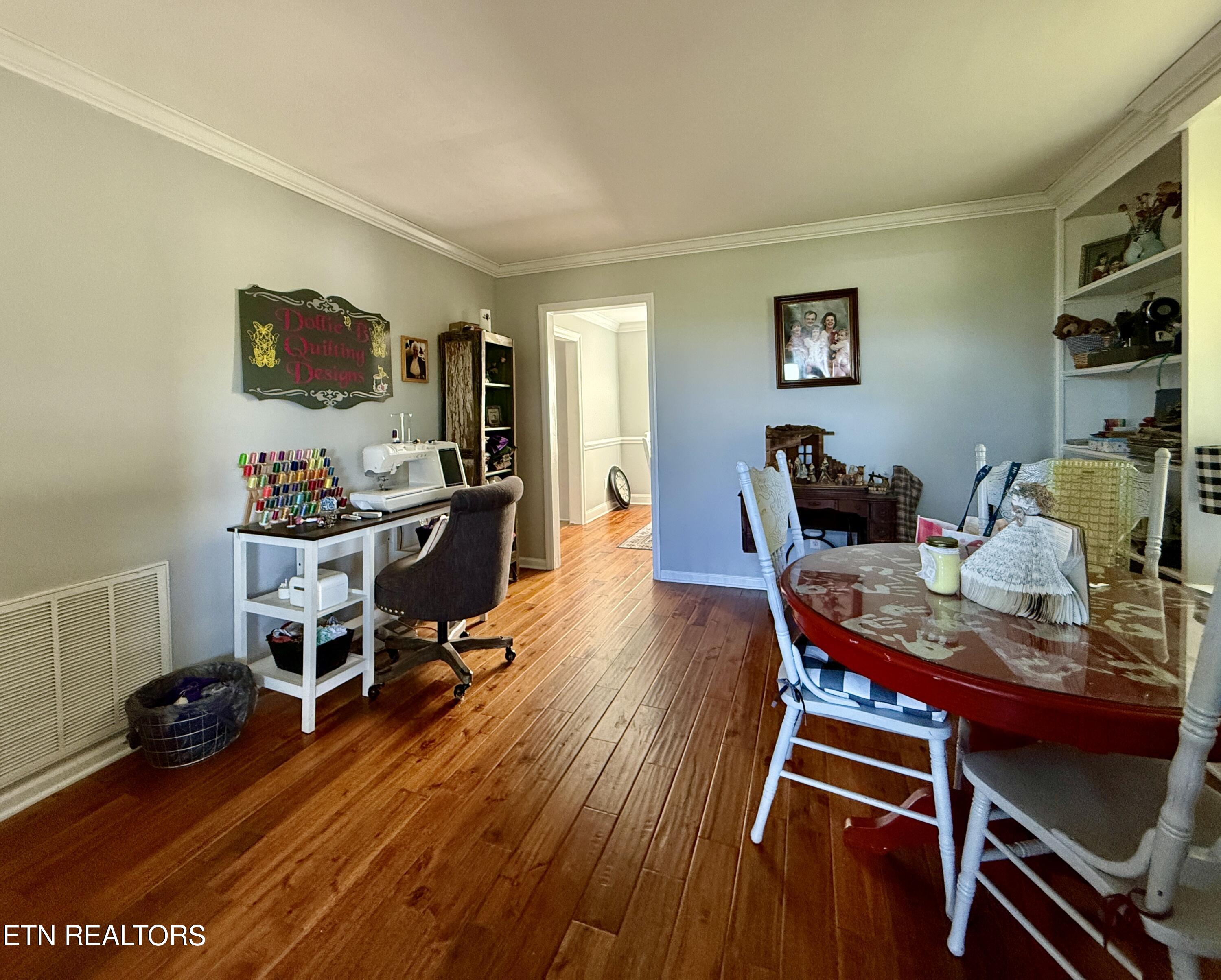 886 Old Harriman Highway Oliver Springs TN 37840