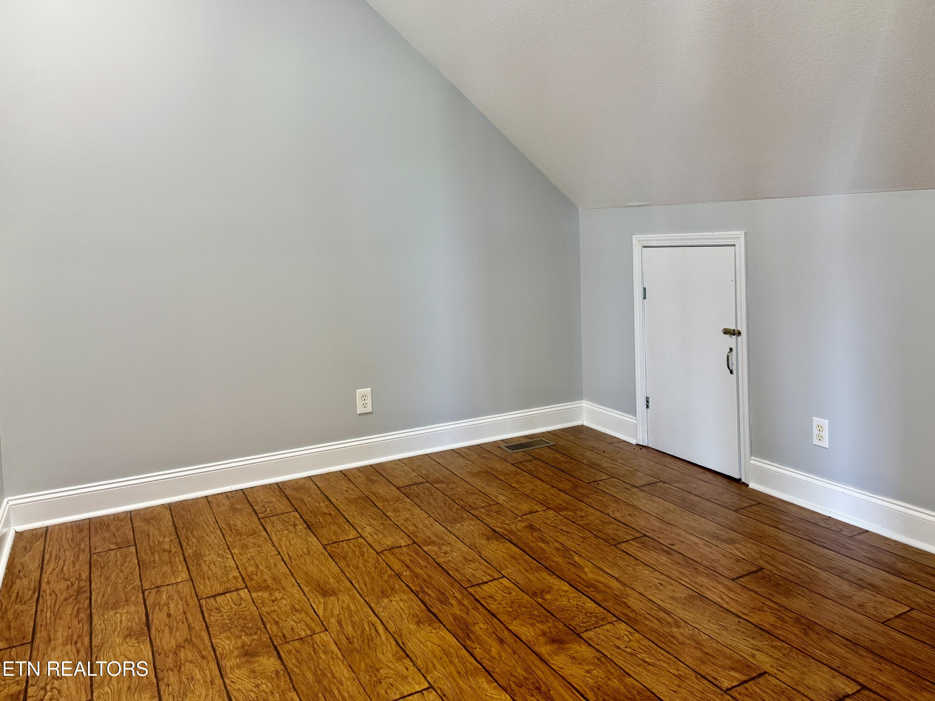 886 Old Harriman Highway Oliver Springs TN 37840