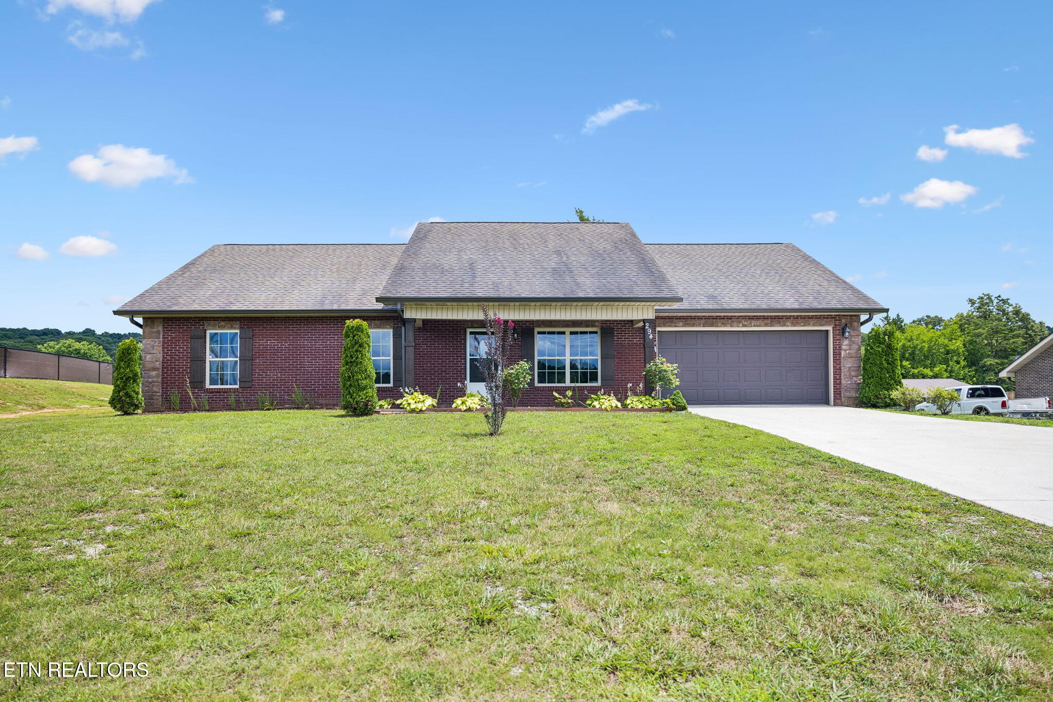 294 Vernie Lee Road Friendsville TN 37737