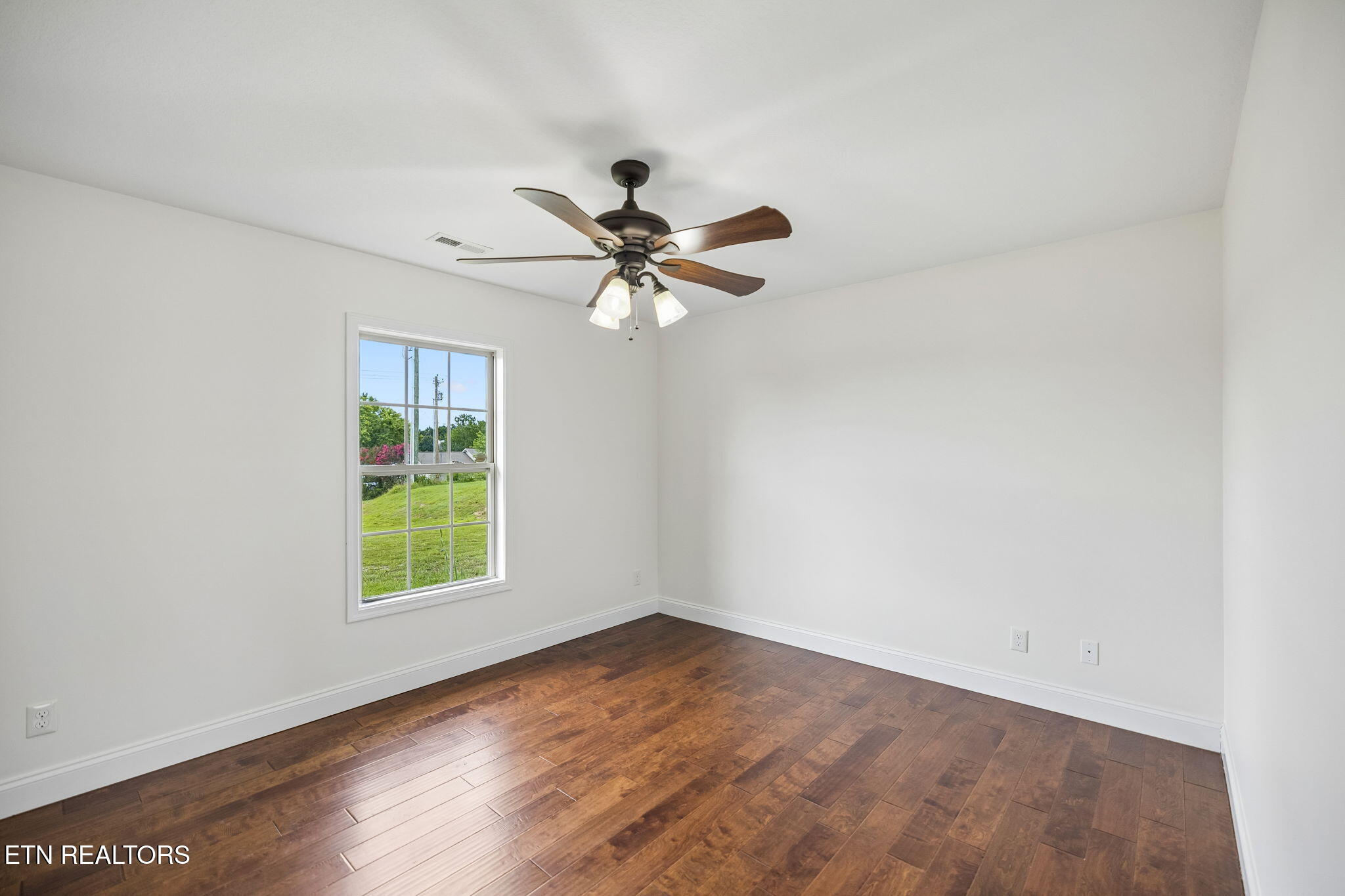 294 Vernie Lee Road Friendsville TN 37737