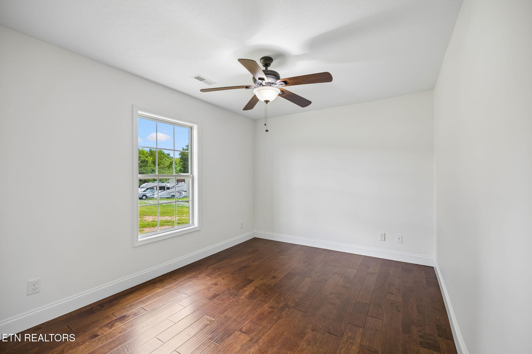 294 Vernie Lee Road Friendsville TN 37737
