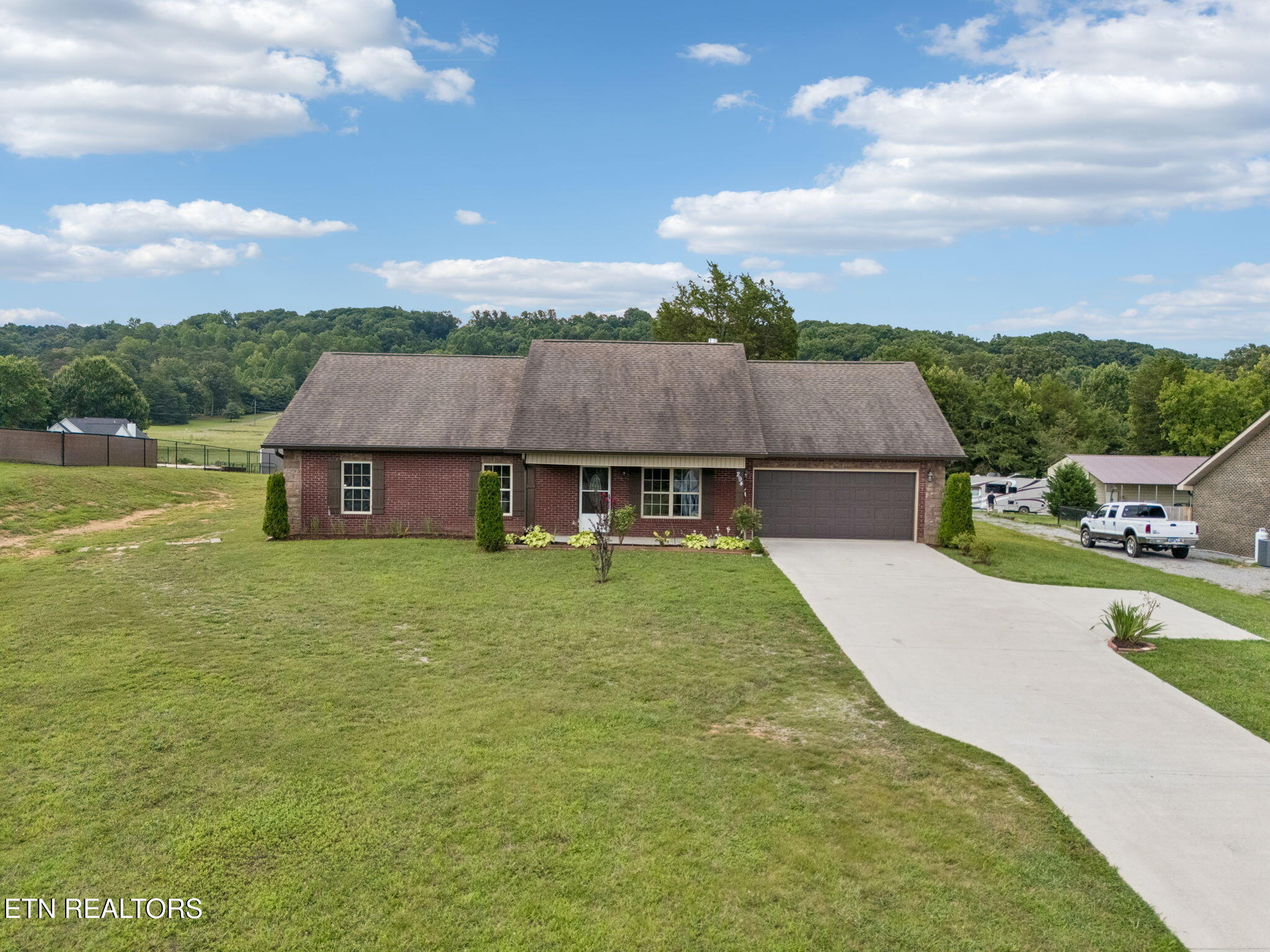 294 Vernie Lee Road Friendsville TN 37737