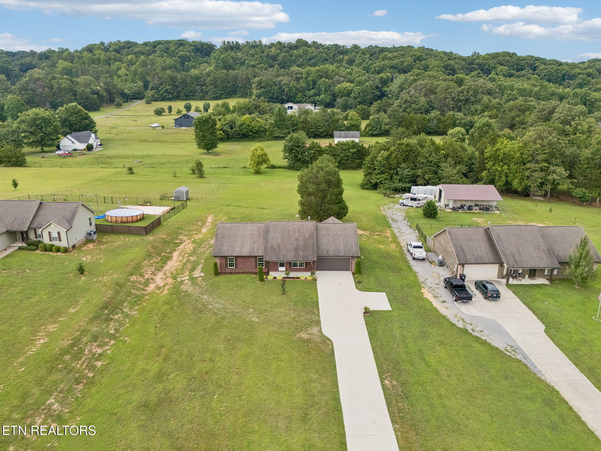 294 Vernie Lee Road Friendsville TN 37737