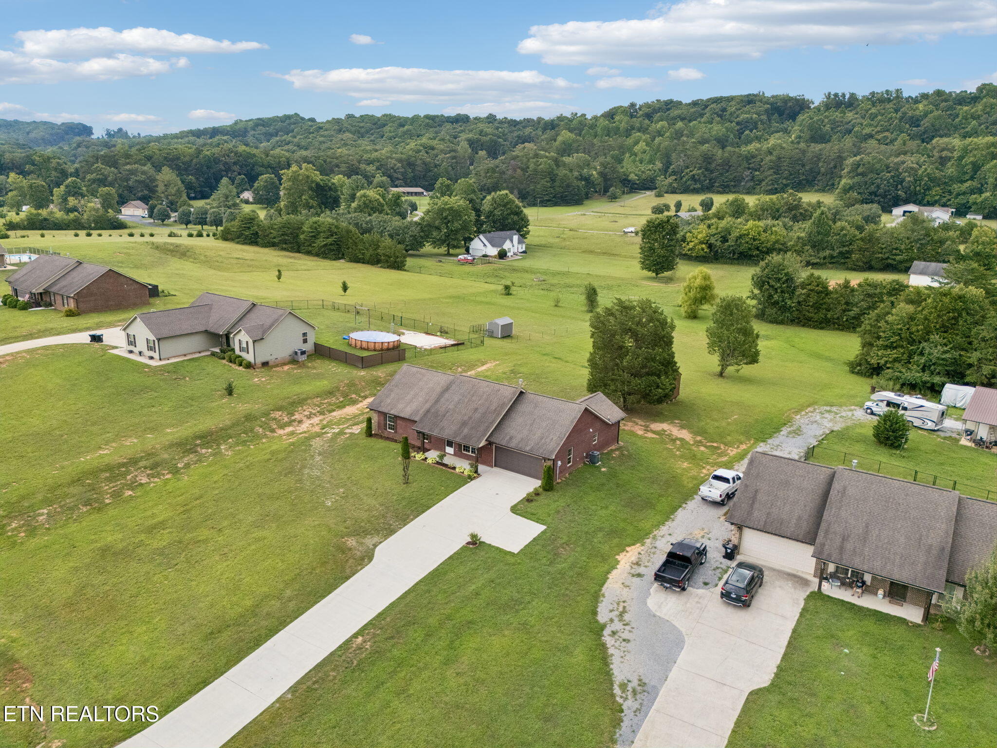 294 Vernie Lee Road Friendsville TN 37737