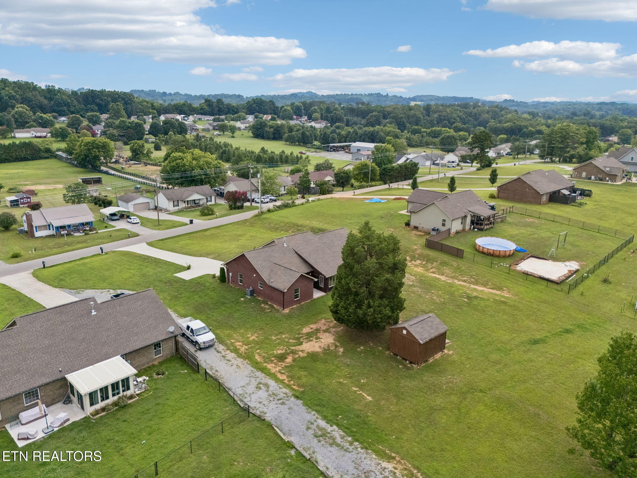 294 Vernie Lee Road Friendsville TN 37737