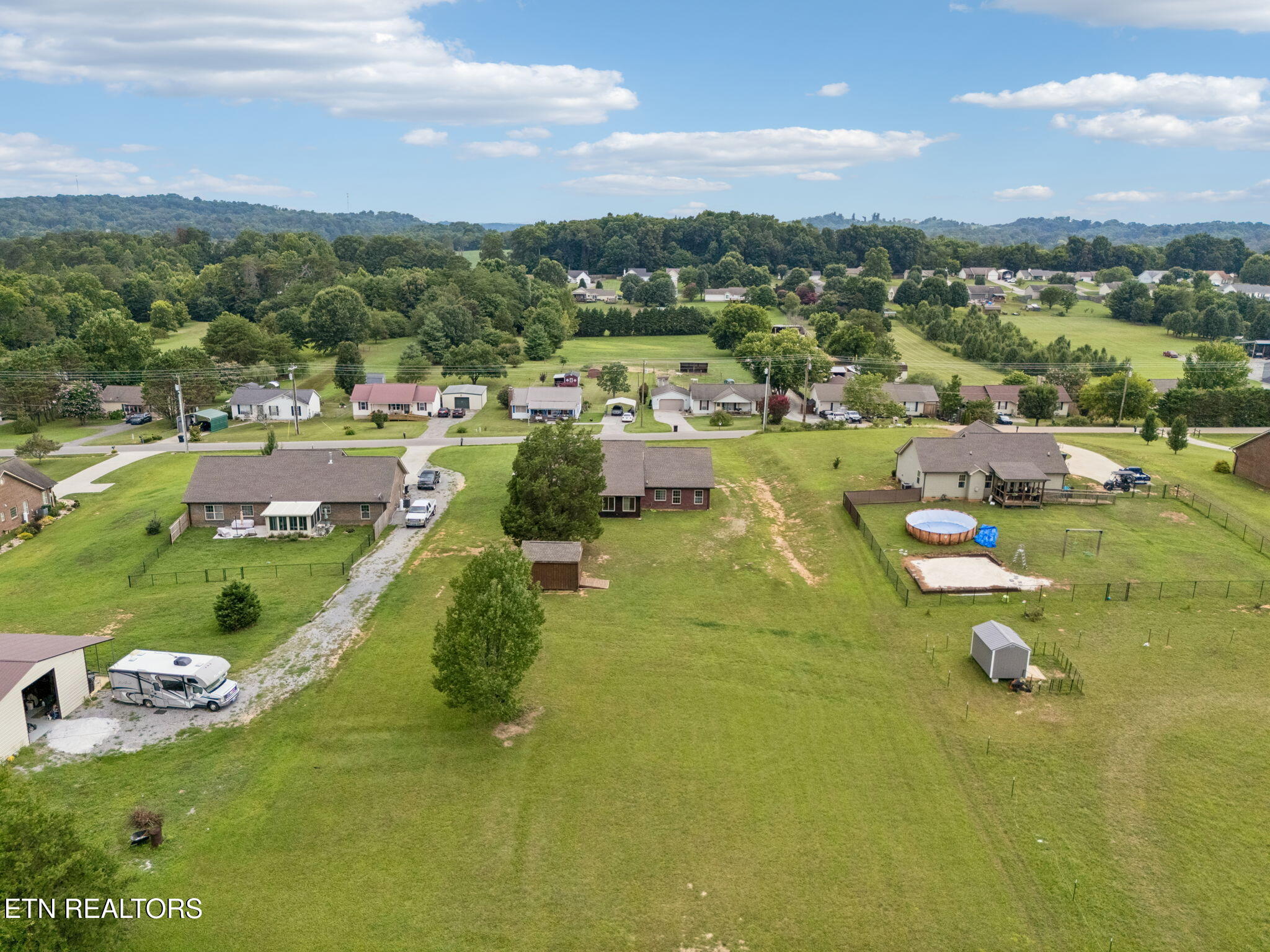 294 Vernie Lee Road Friendsville TN 37737