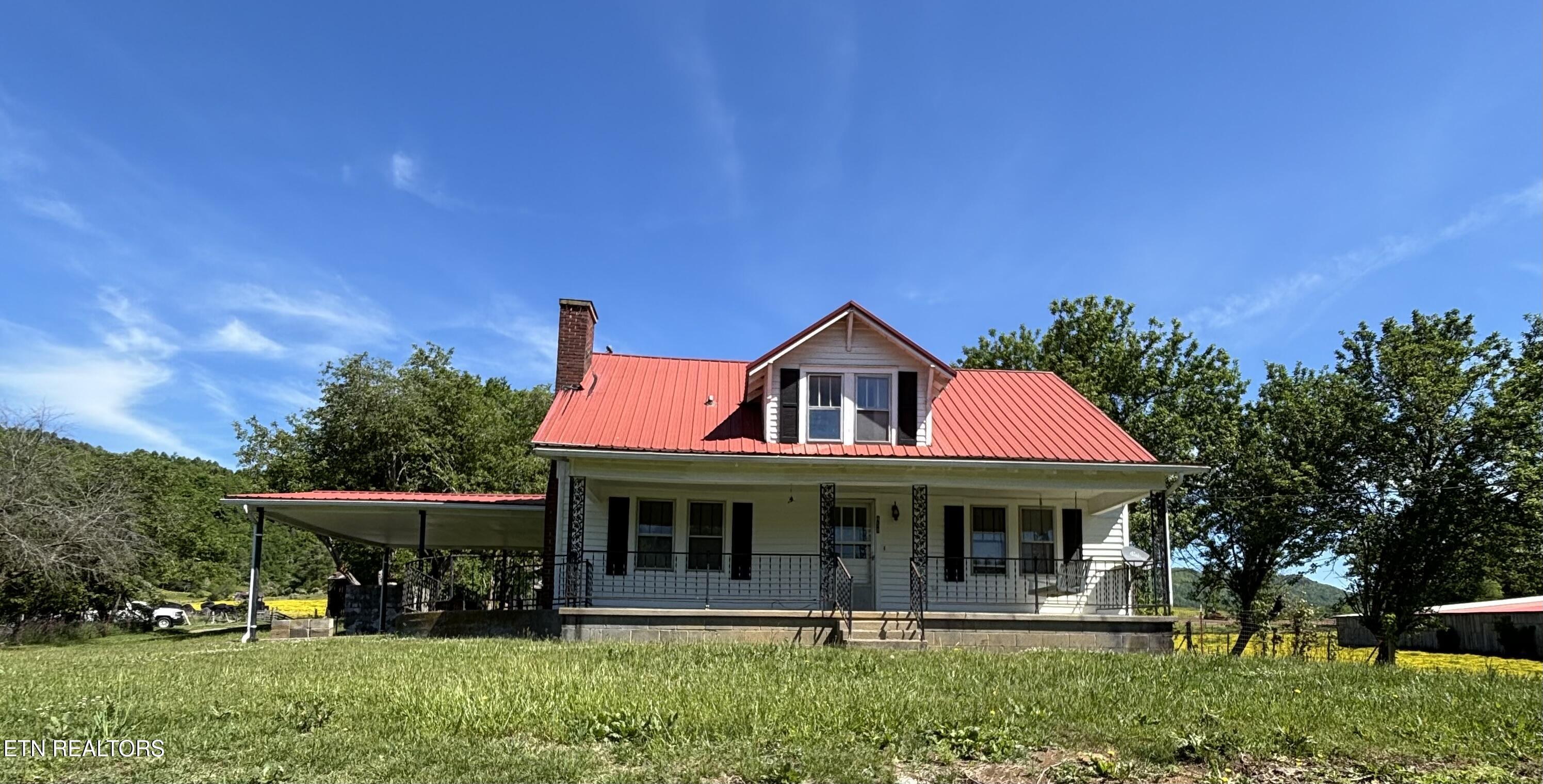 516 Thomas Road Speedwell TN 37870