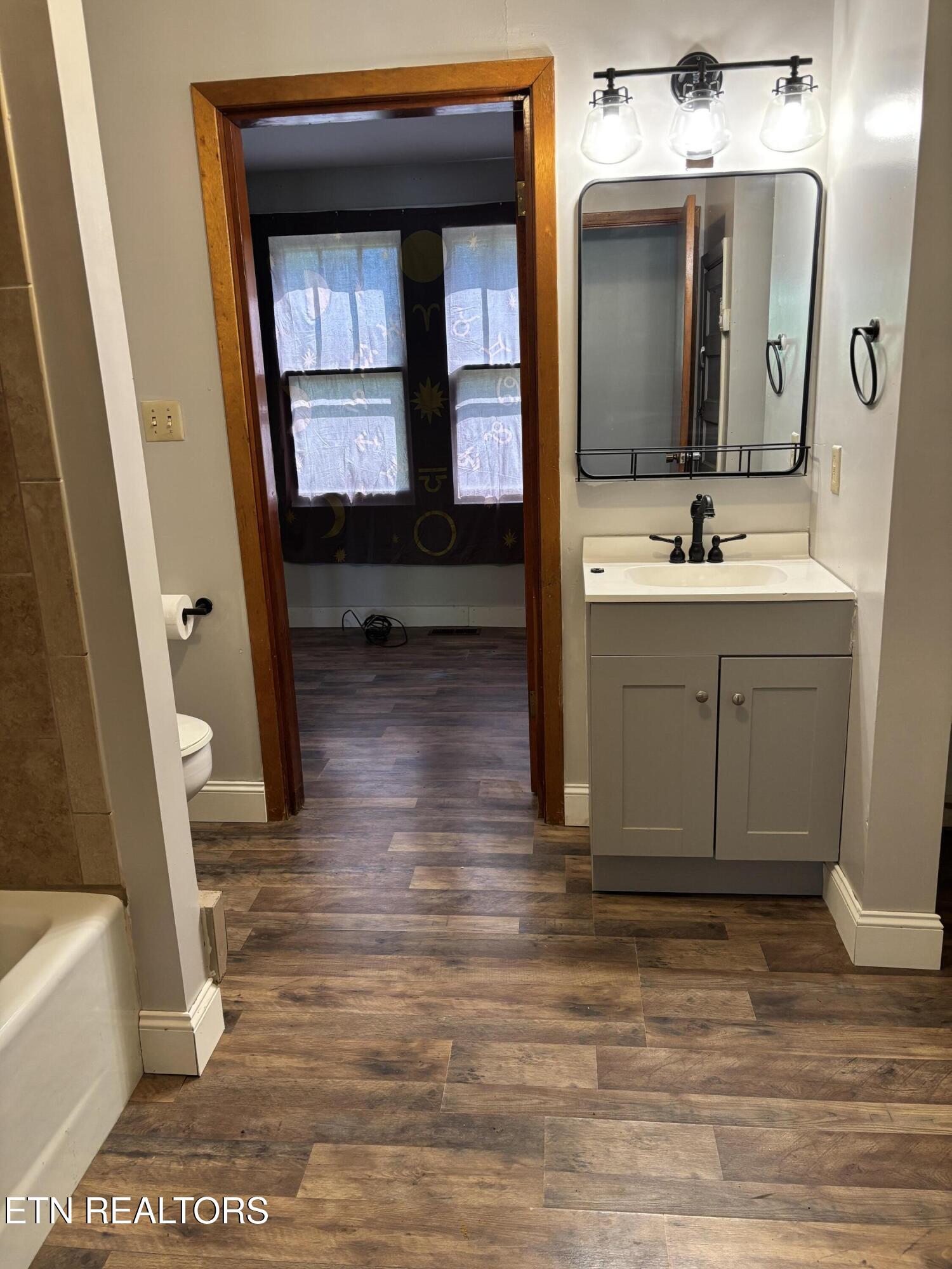 516 Thomas Road Speedwell TN 37870