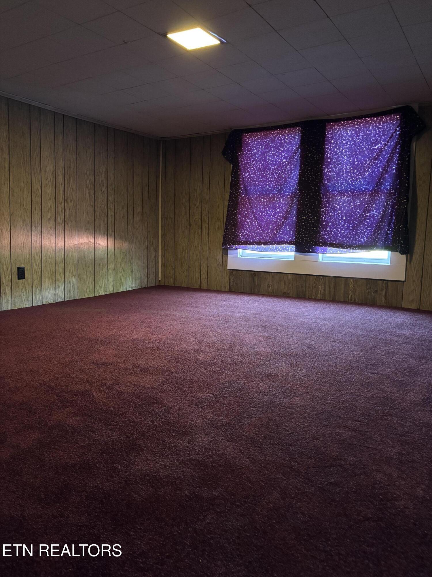 516 Thomas Road Speedwell TN 37870