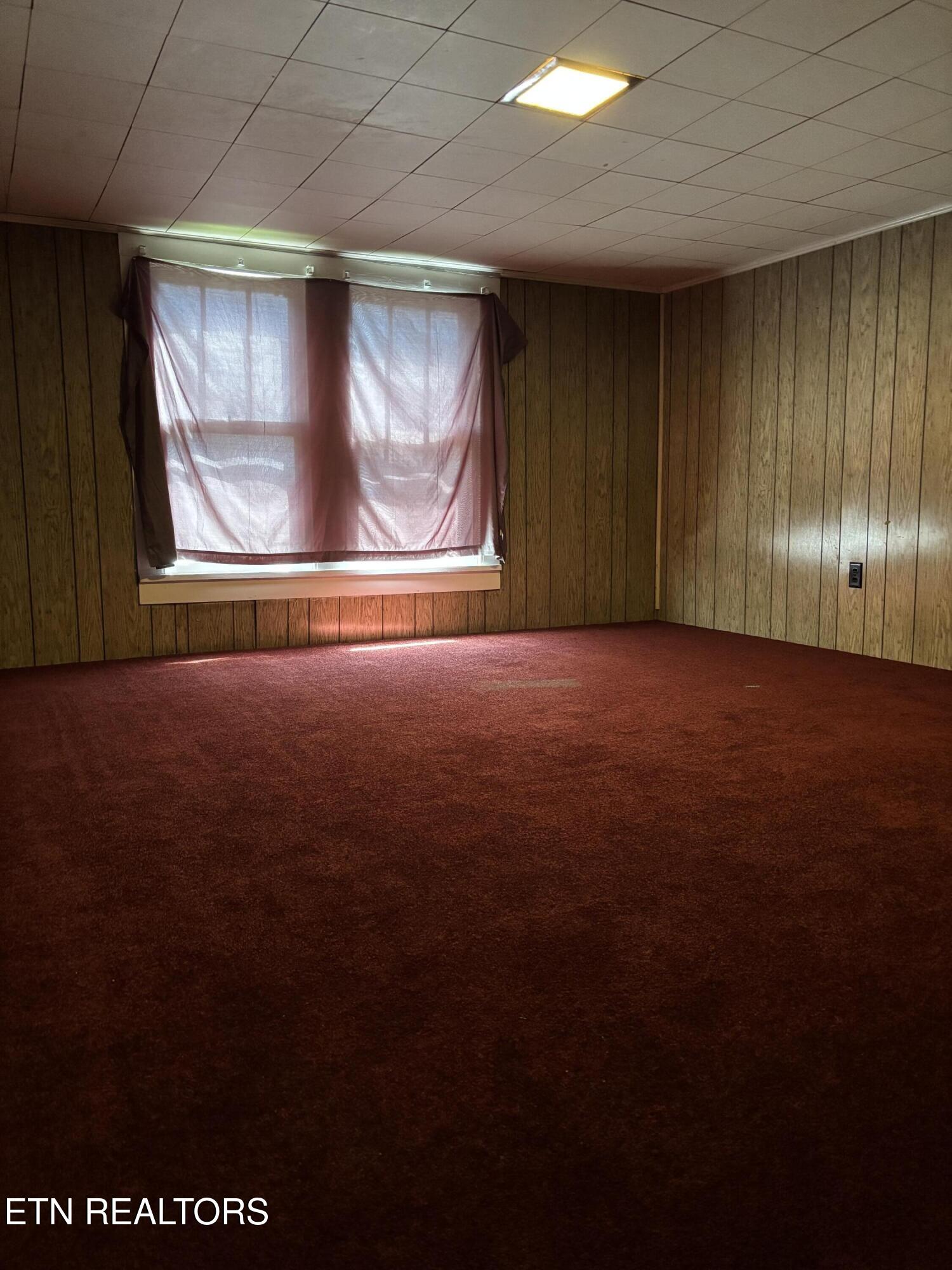 516 Thomas Road Speedwell TN 37870