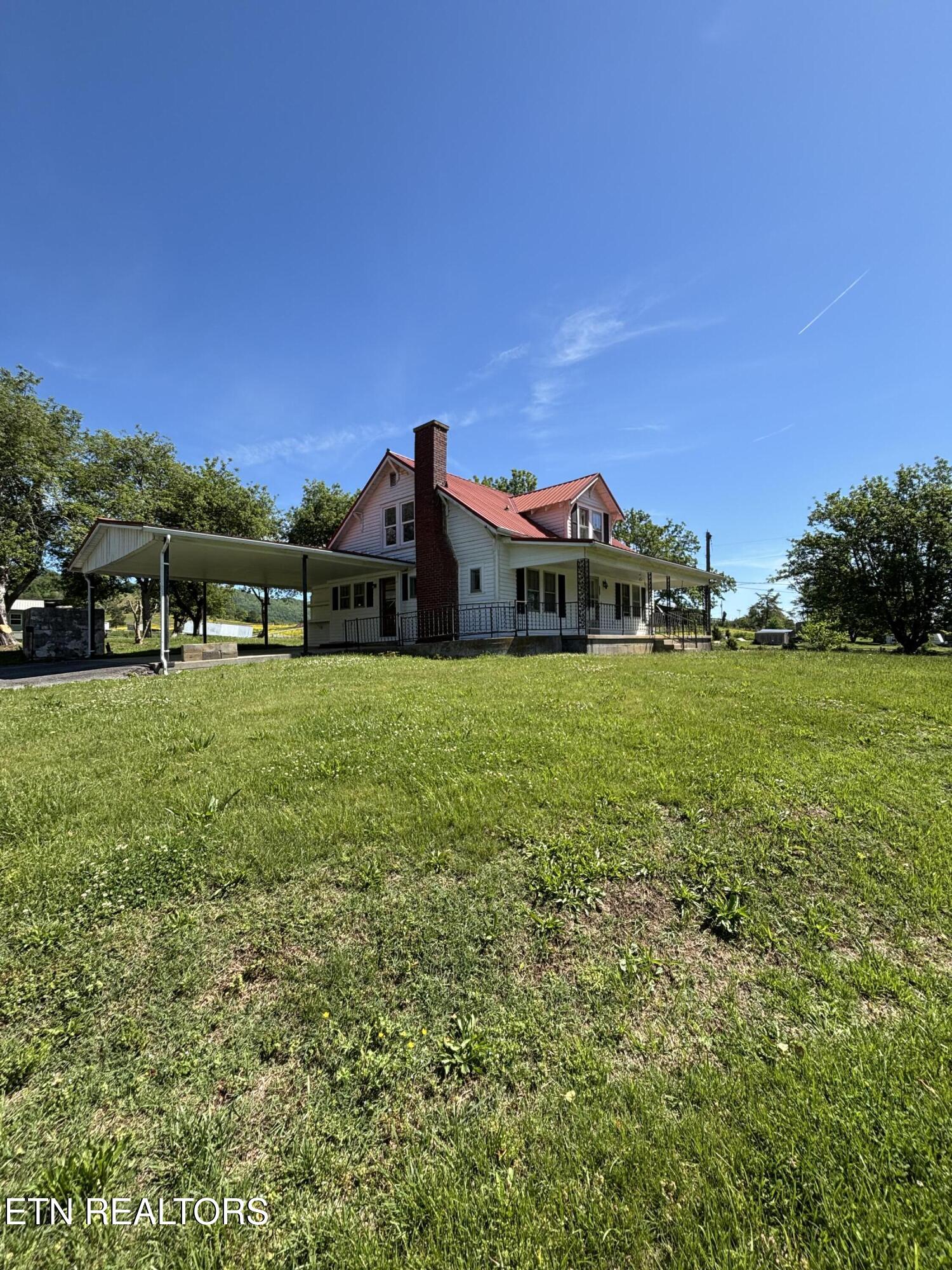 516 Thomas Road Speedwell TN 37870