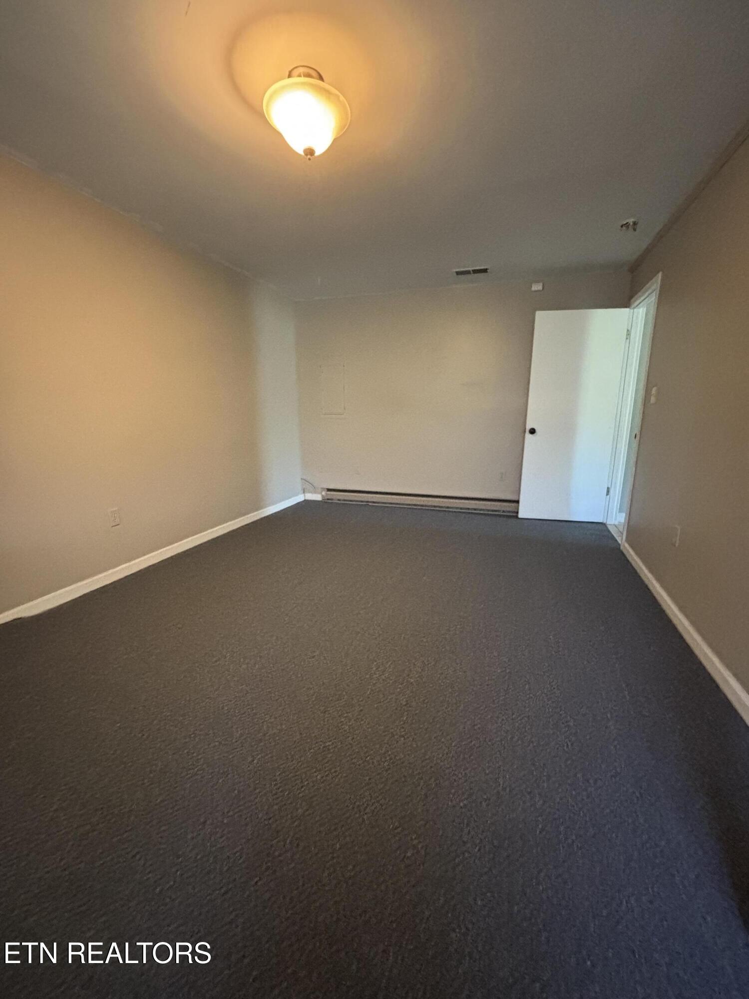 516 Thomas Road Speedwell TN 37870