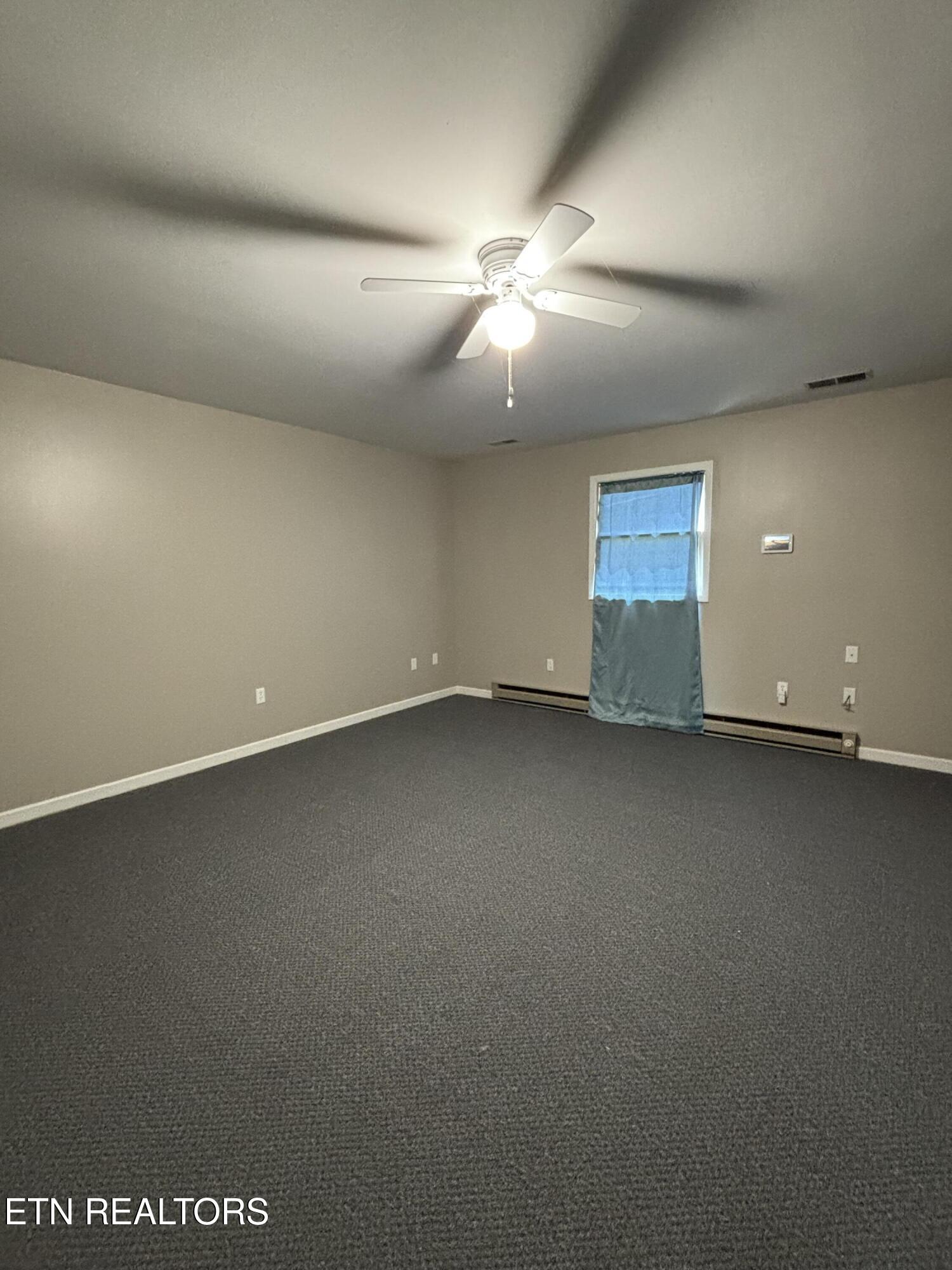 516 Thomas Road Speedwell TN 37870
