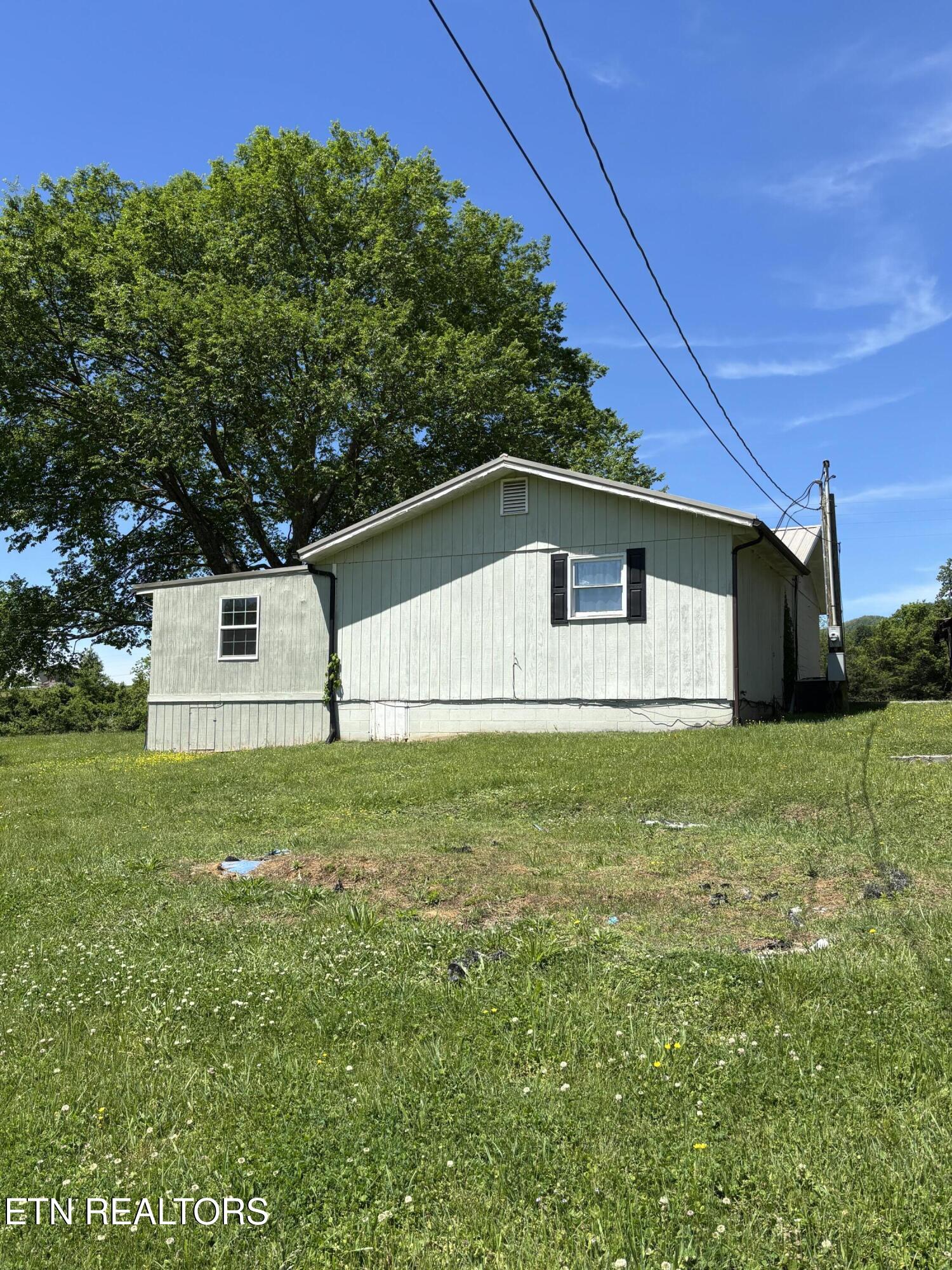 516 Thomas Road Speedwell TN 37870