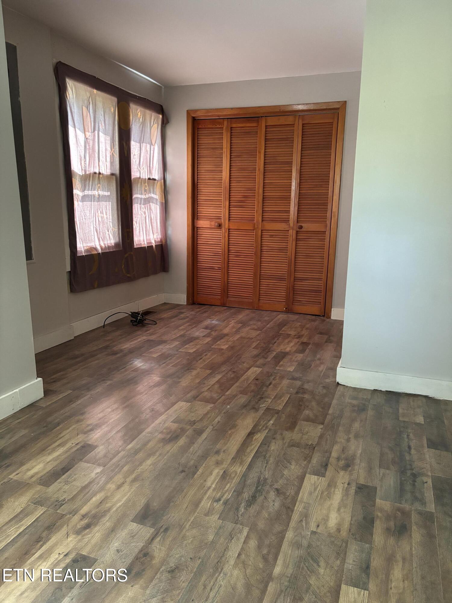 516 Thomas Road Speedwell TN 37870