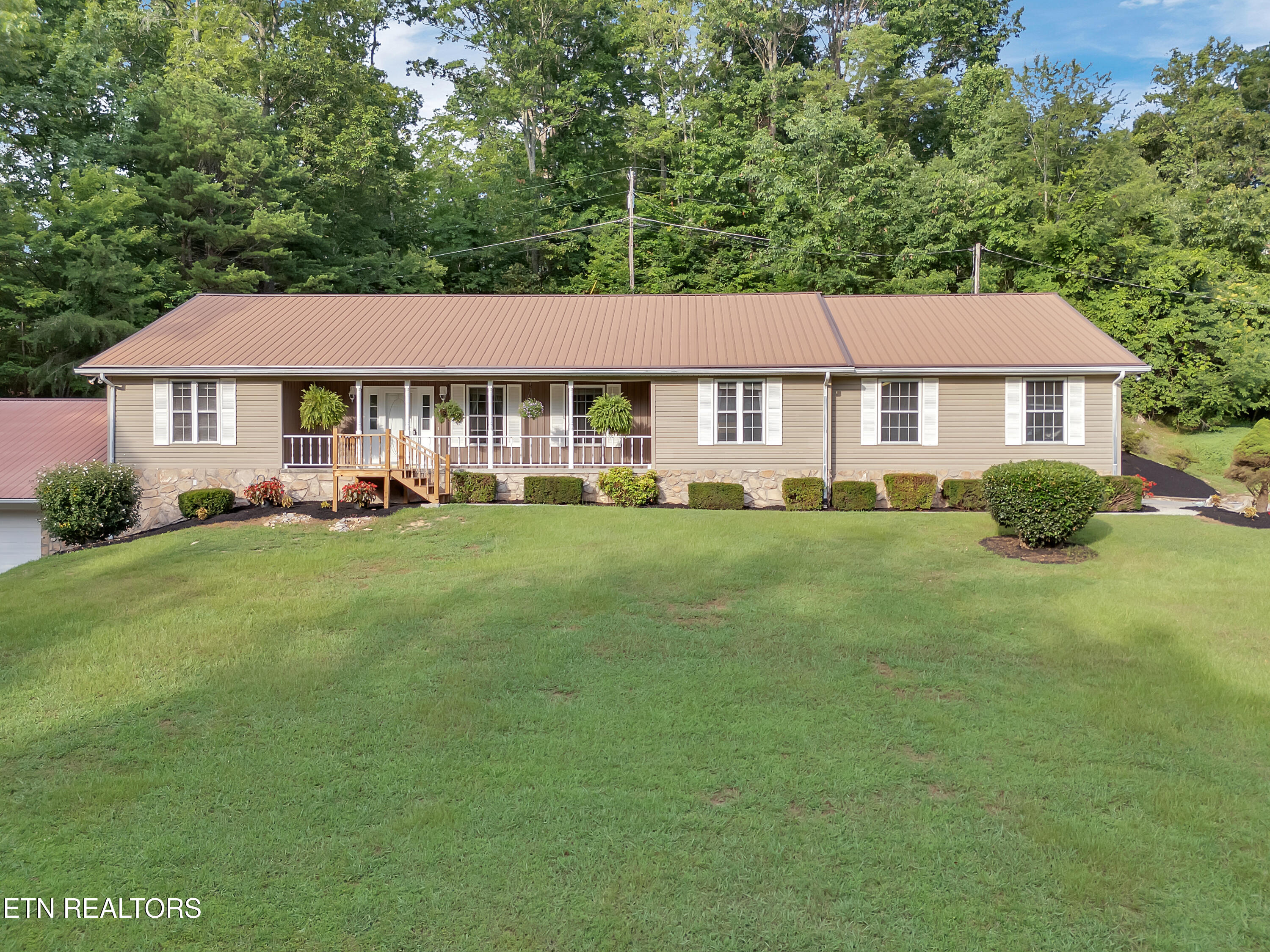 290 Whitaker Hollow Road Rocky Top TN 37769