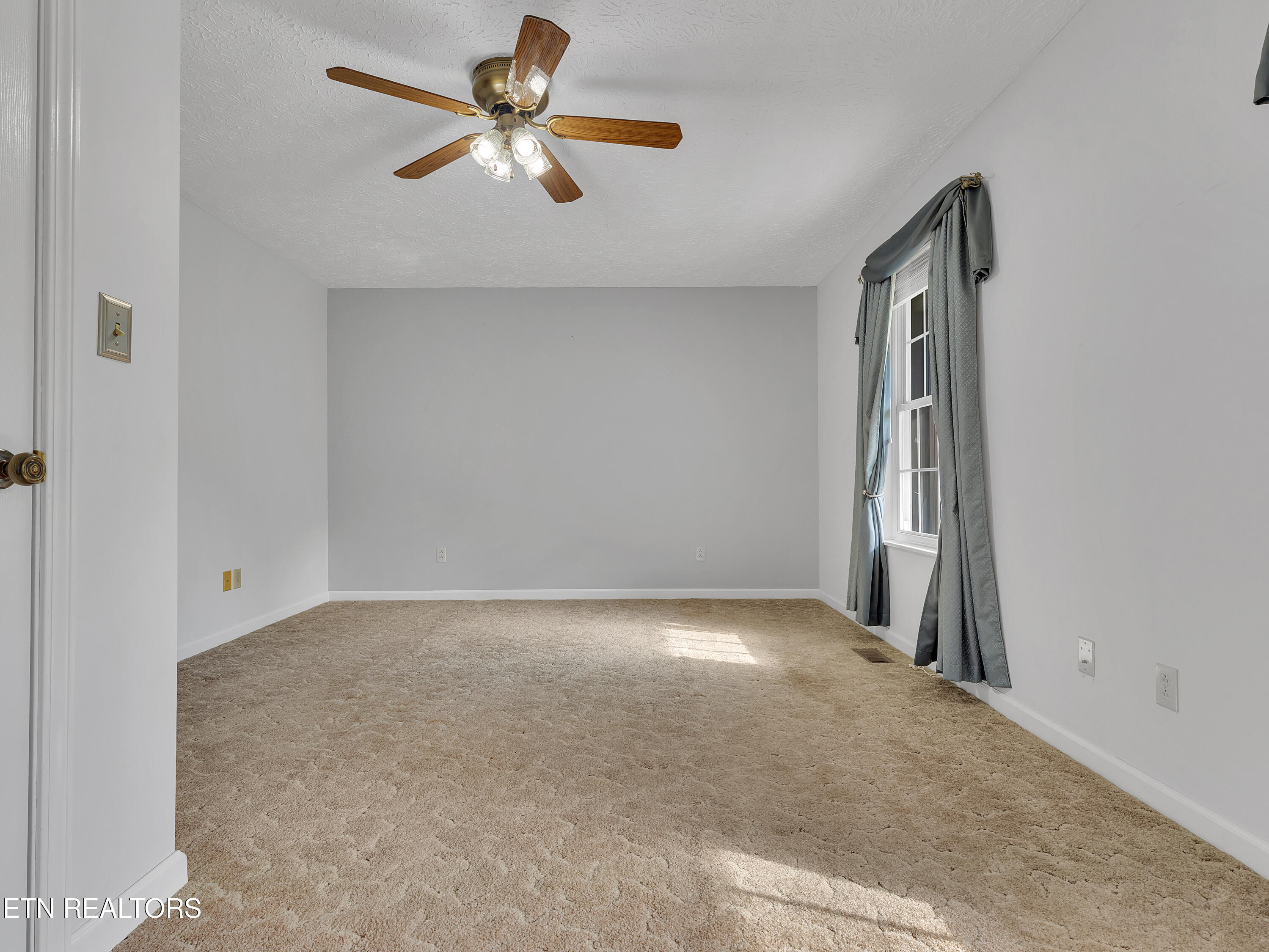 290 Whitaker Hollow Road Rocky Top TN 37769