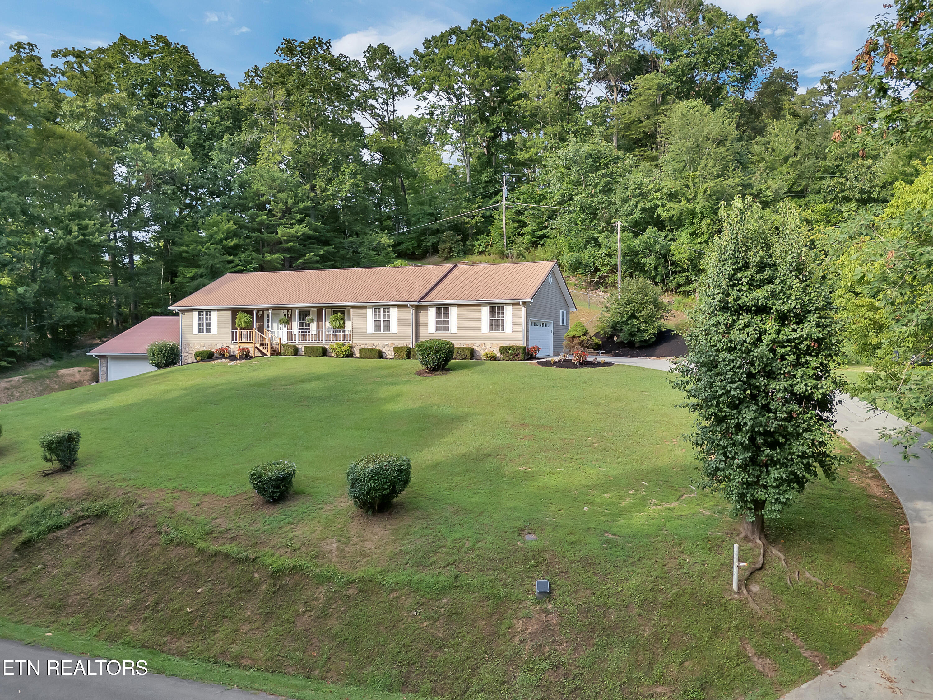 290 Whitaker Hollow Road Rocky Top TN 37769