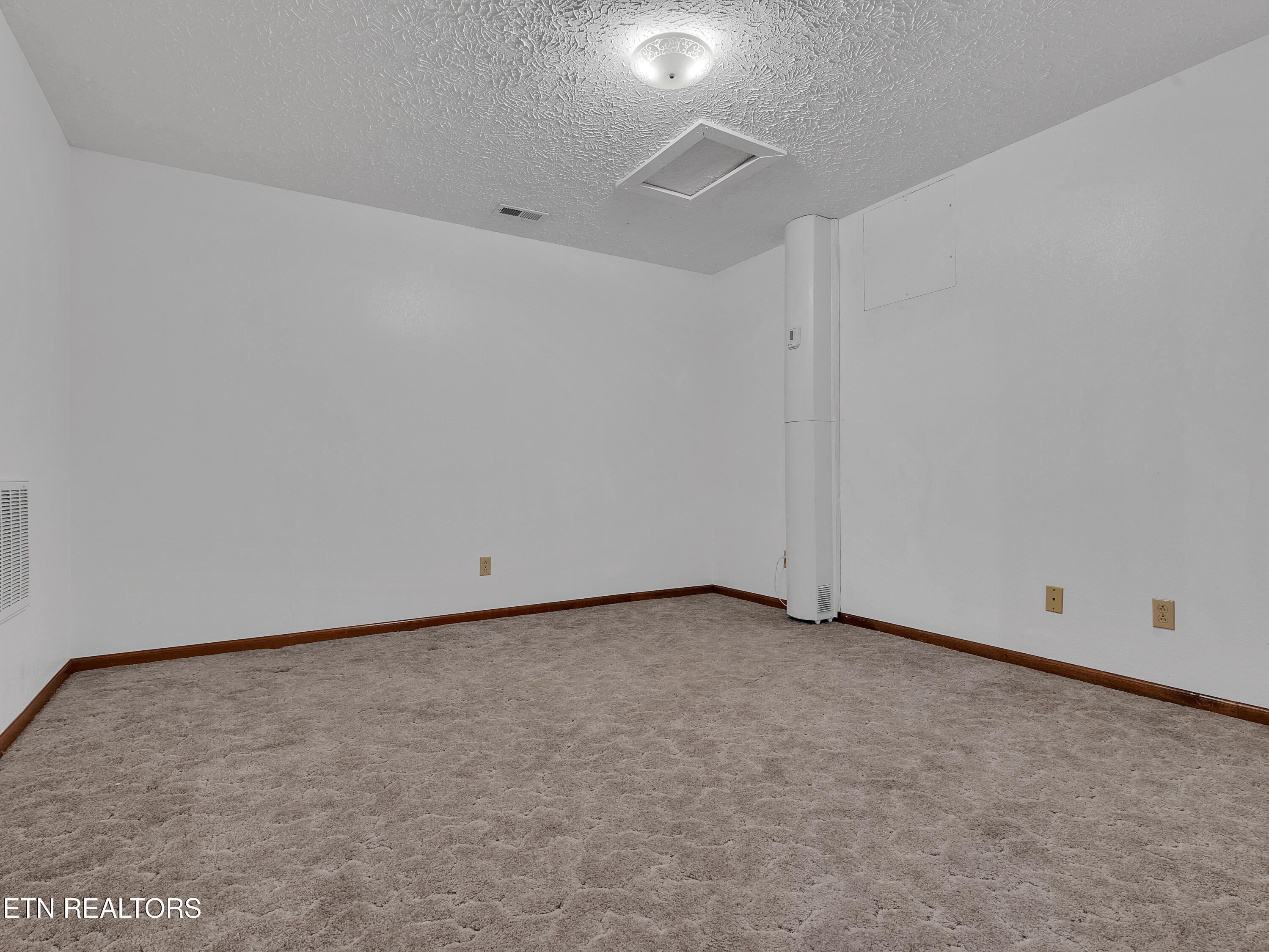 290 Whitaker Hollow Road Rocky Top TN 37769