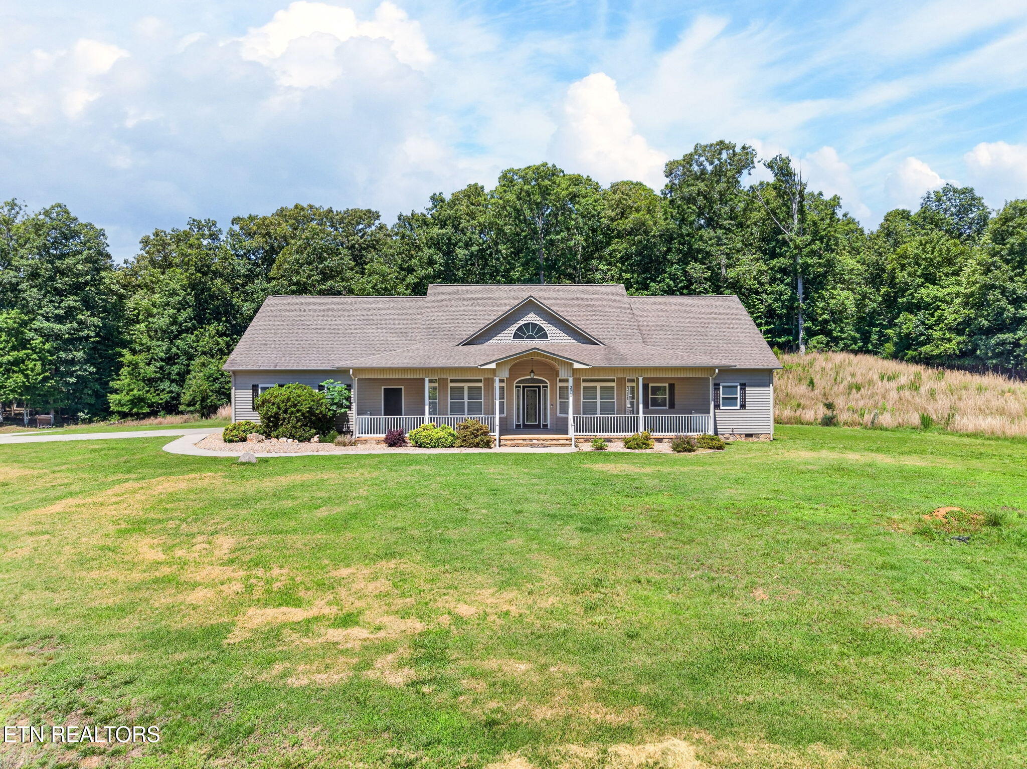 371 Pin Oak Drive Rockwood TN 37854